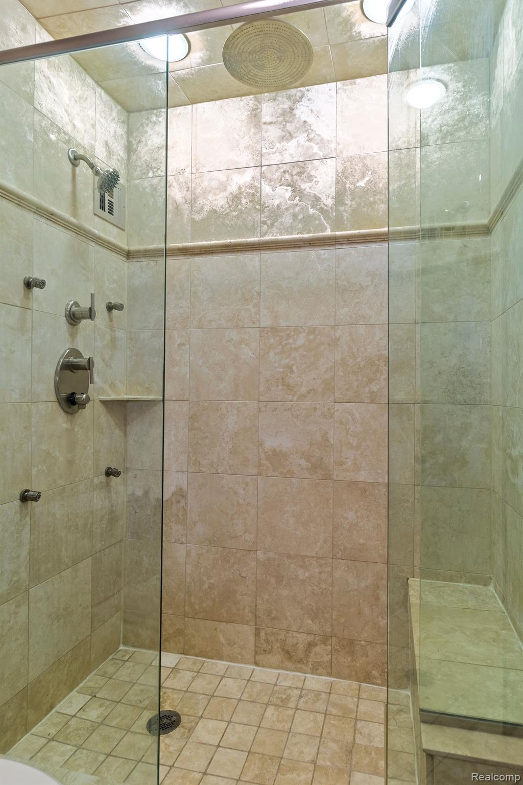 1001 W JEFFERSON Avenue Unit: 300-1I