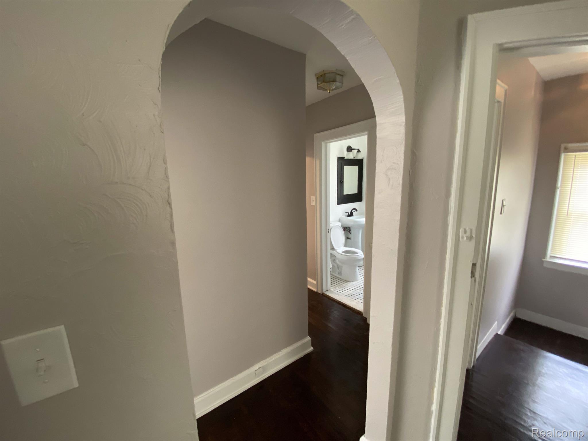 5283 LAKEVIEW Street