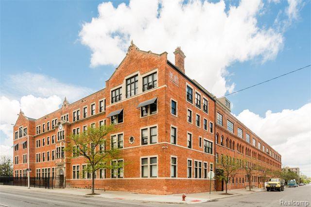 6533 E JEFFERSON Avenue Unit: 39/124W