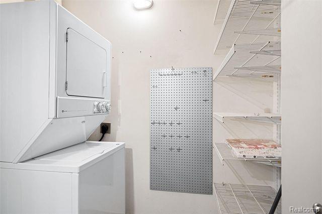 6533 E JEFFERSON Avenue Unit: 39/124W