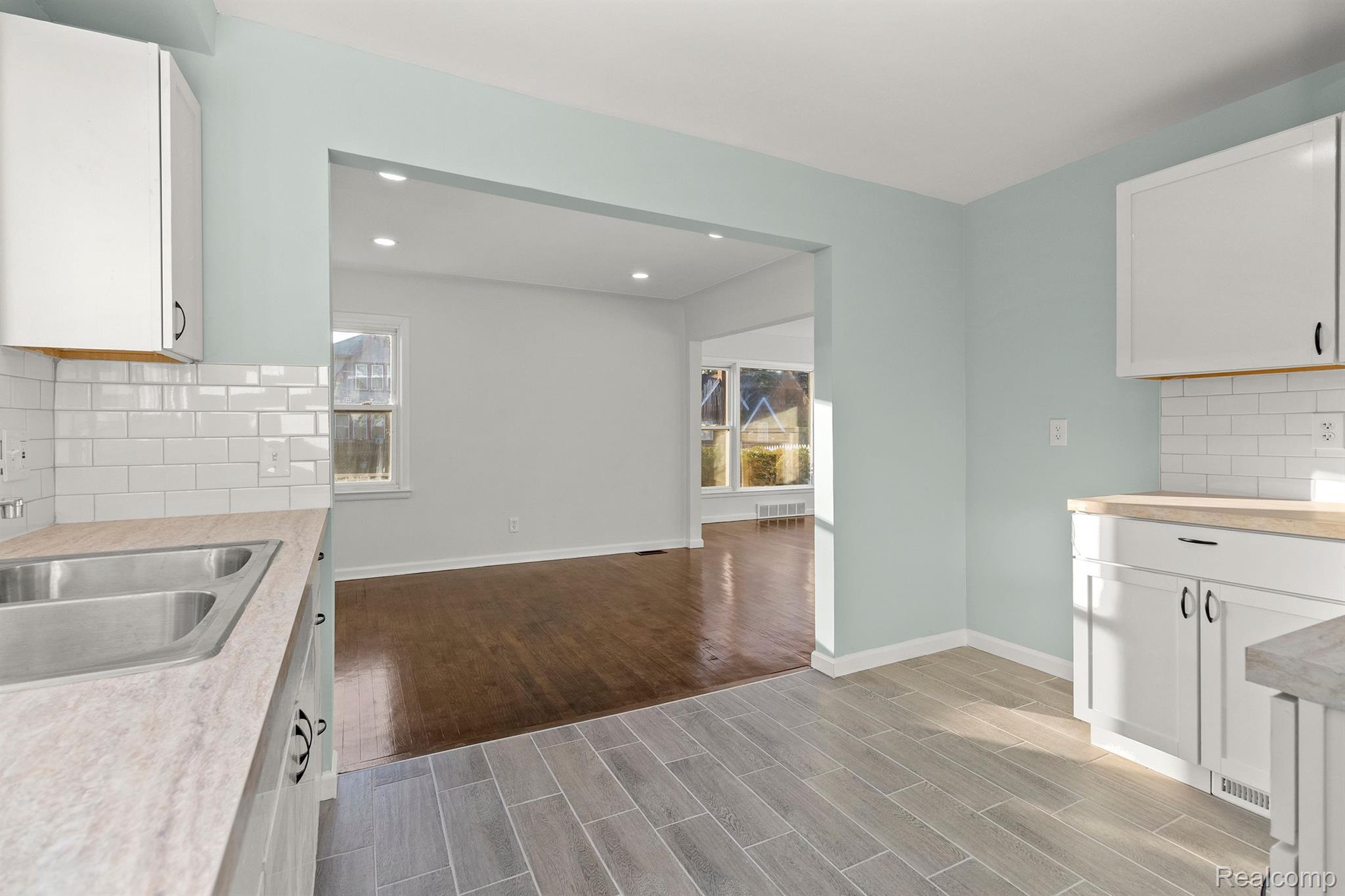 16860 FREELAND Street