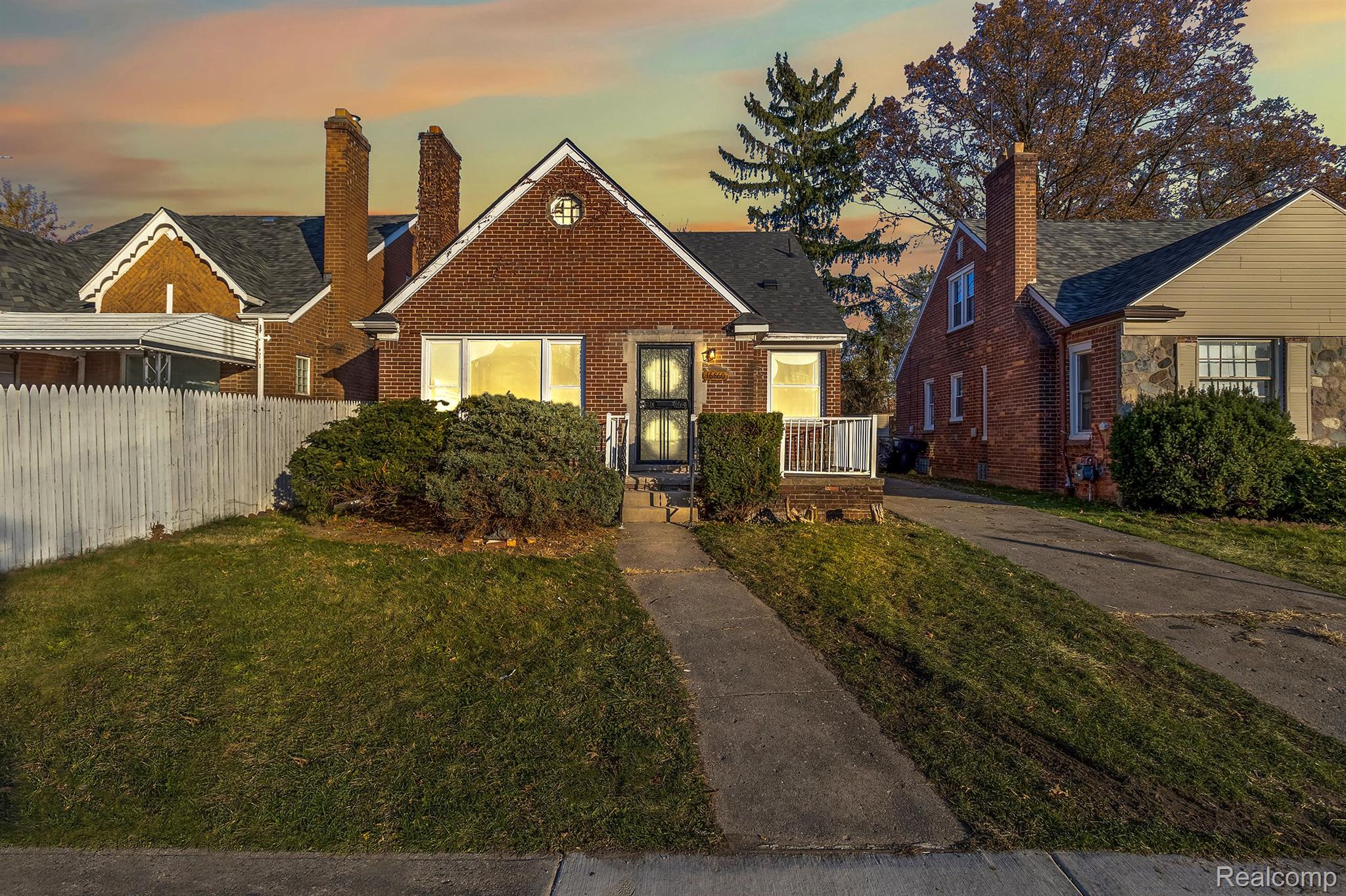 16860 FREELAND Street