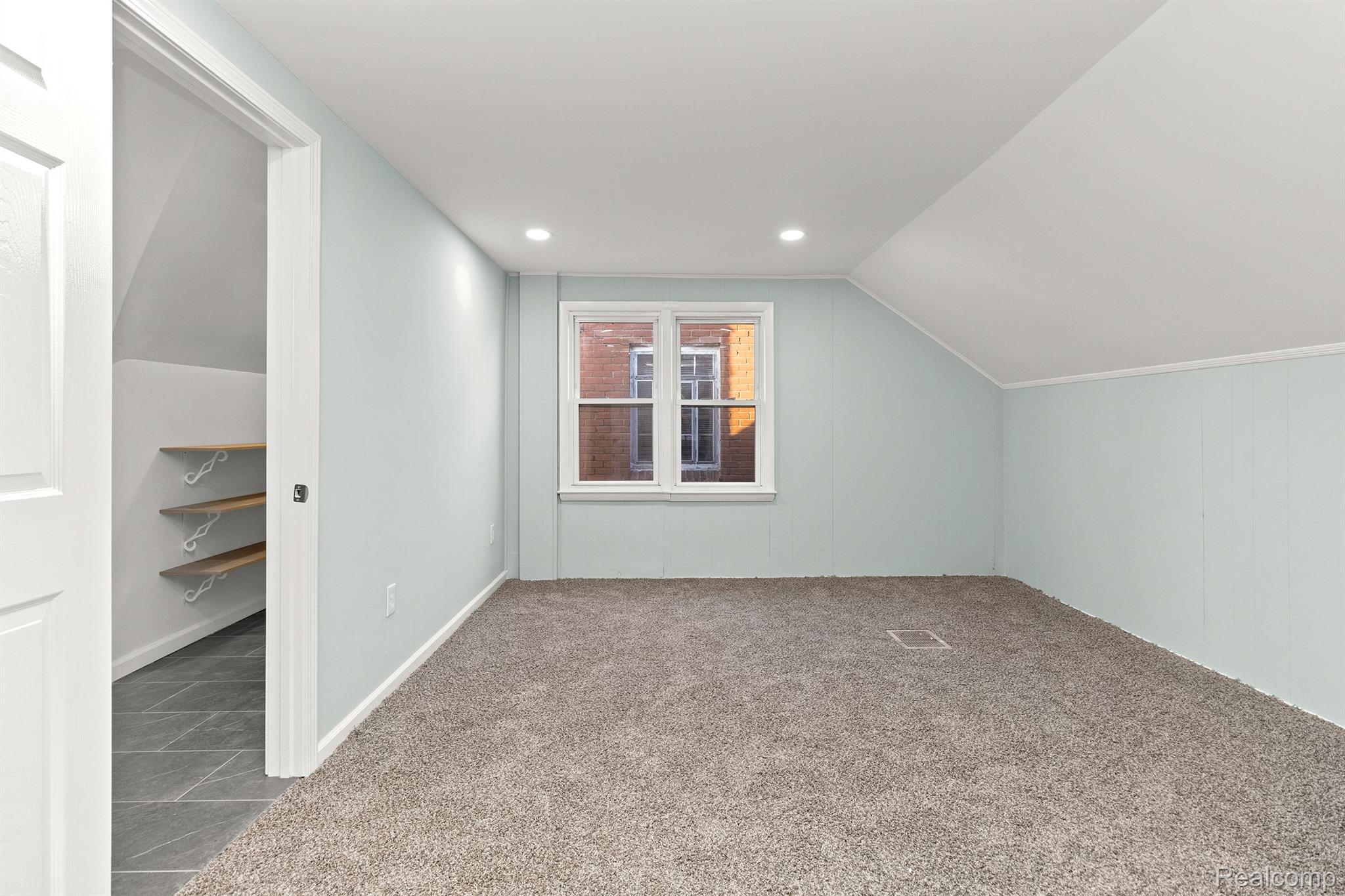 16860 FREELAND Street