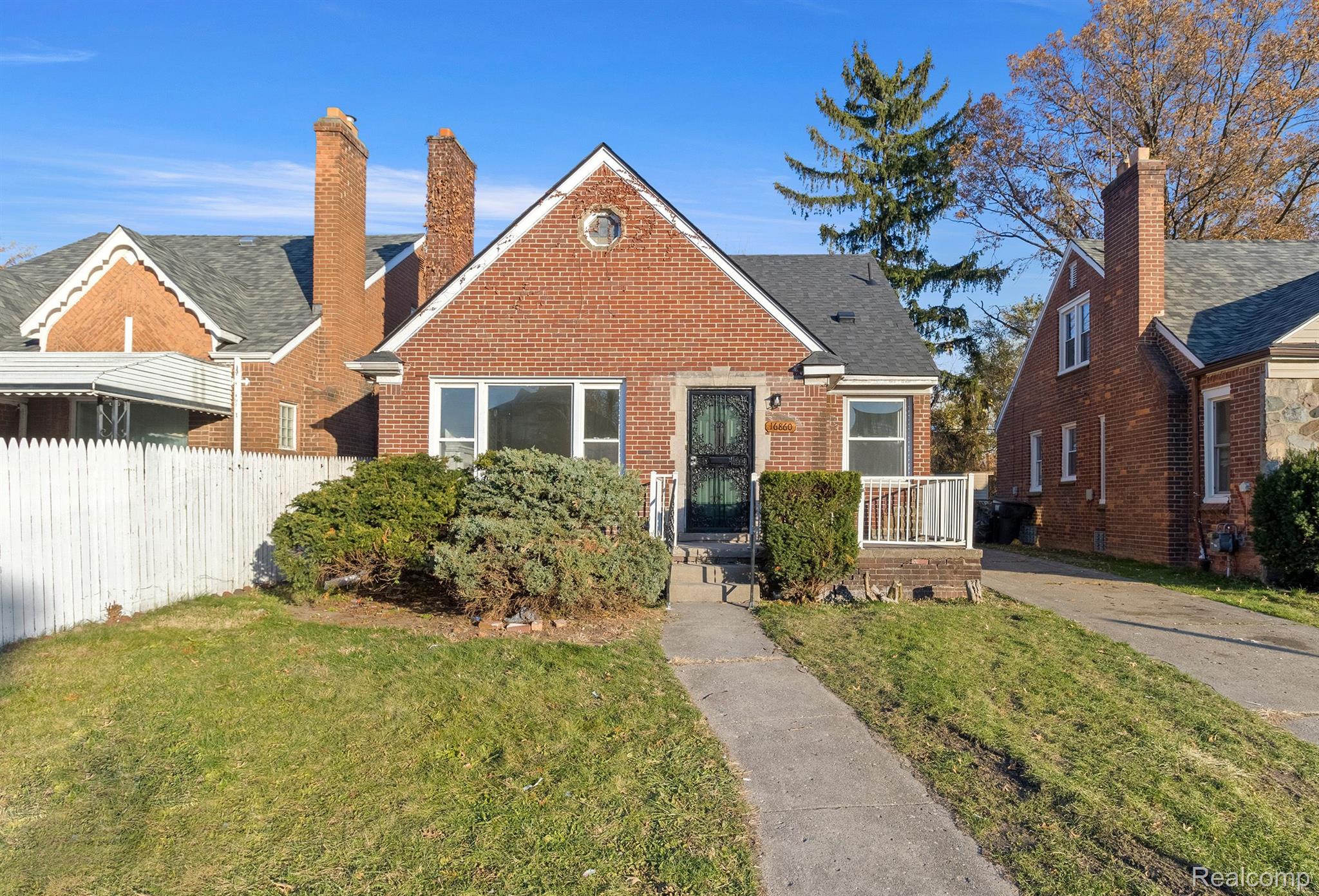 16860 FREELAND Street