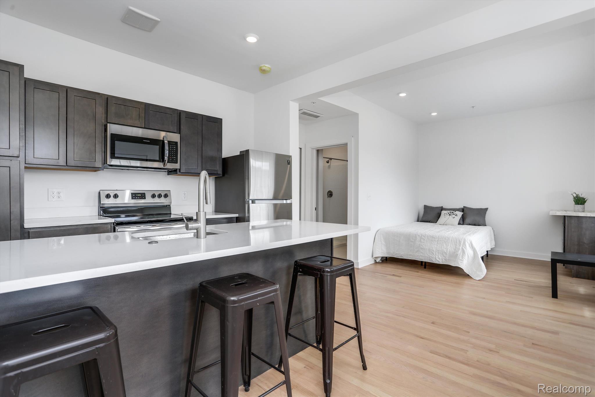 95 E Euclid St Unit: 104