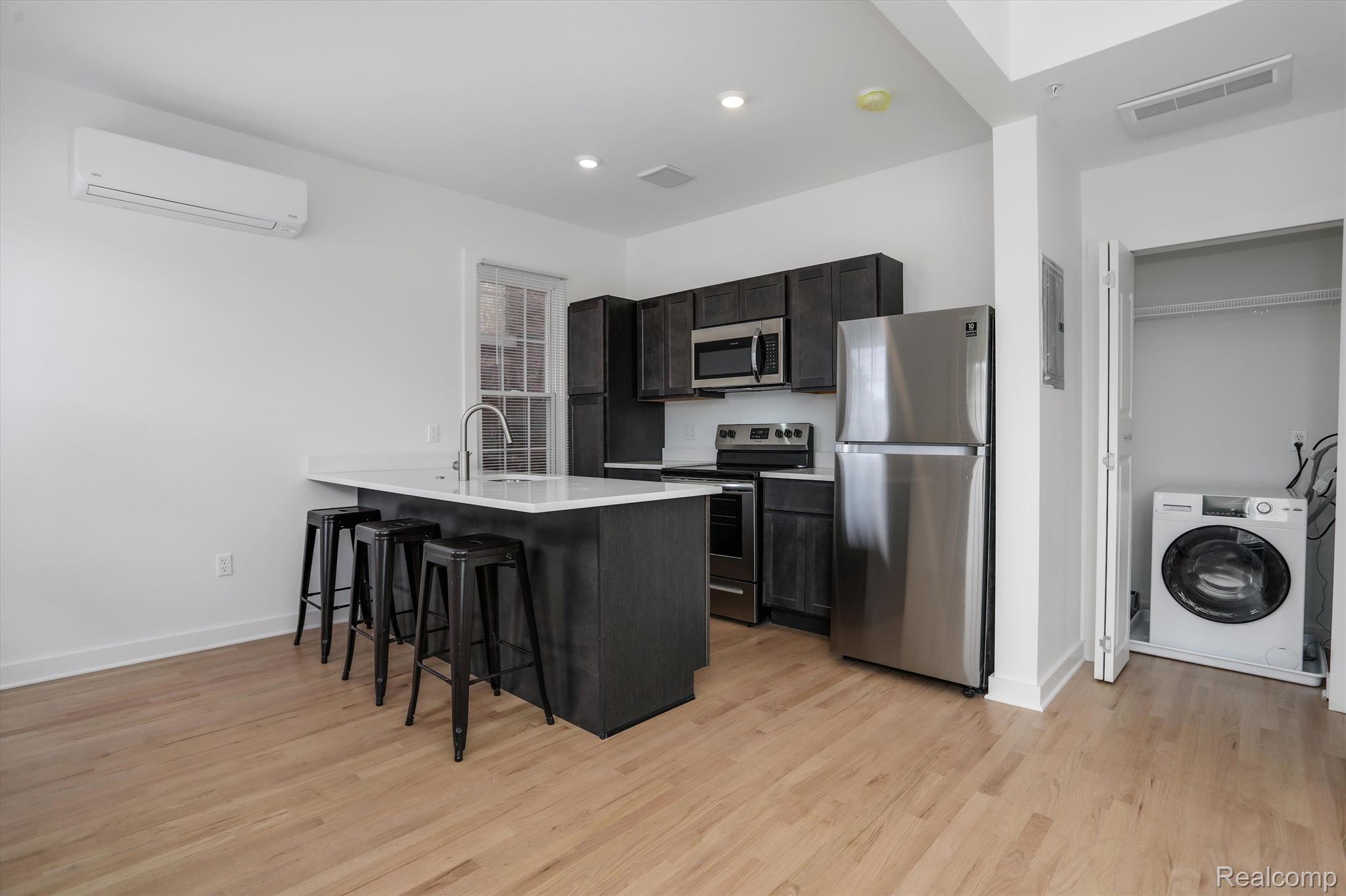 95 E Euclid St Unit: 104