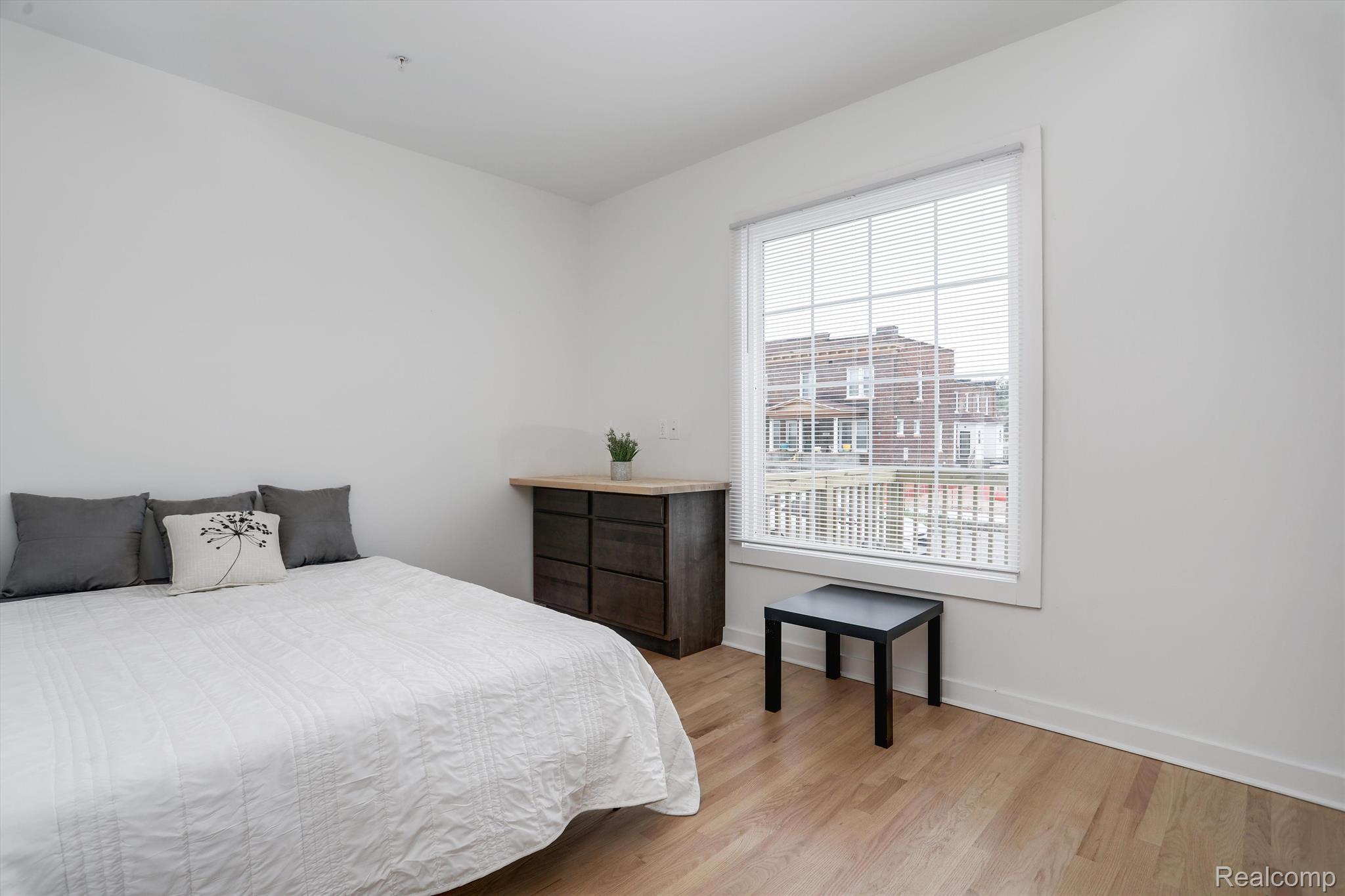 95 E Euclid St Unit: 104