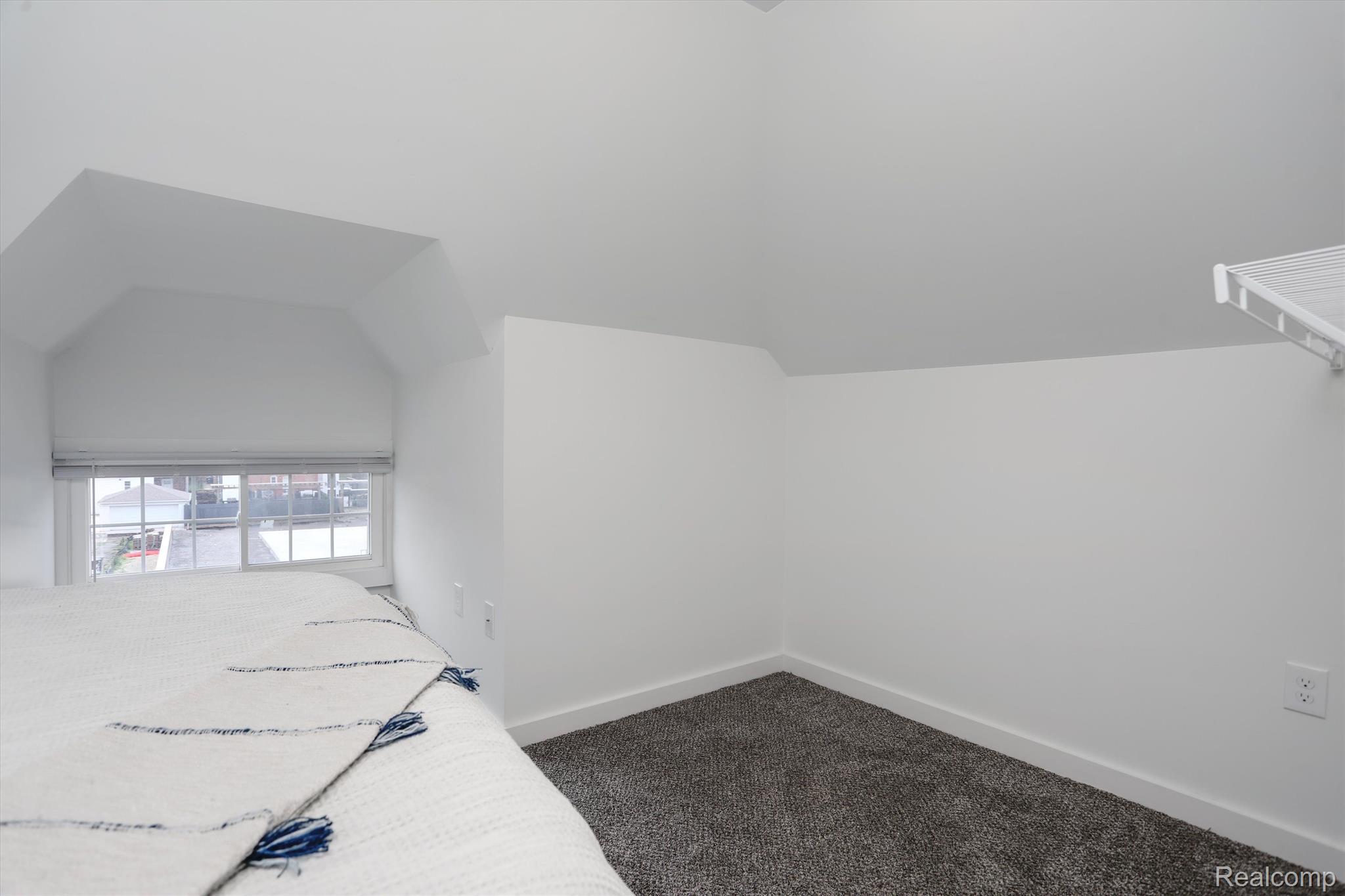 95 E Euclid St Unit: 201