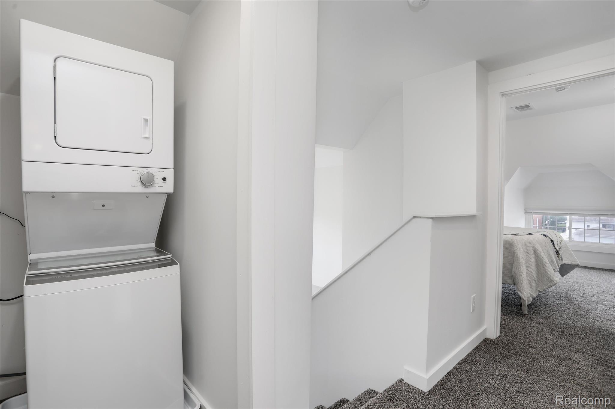 95 E Euclid St Unit: 201