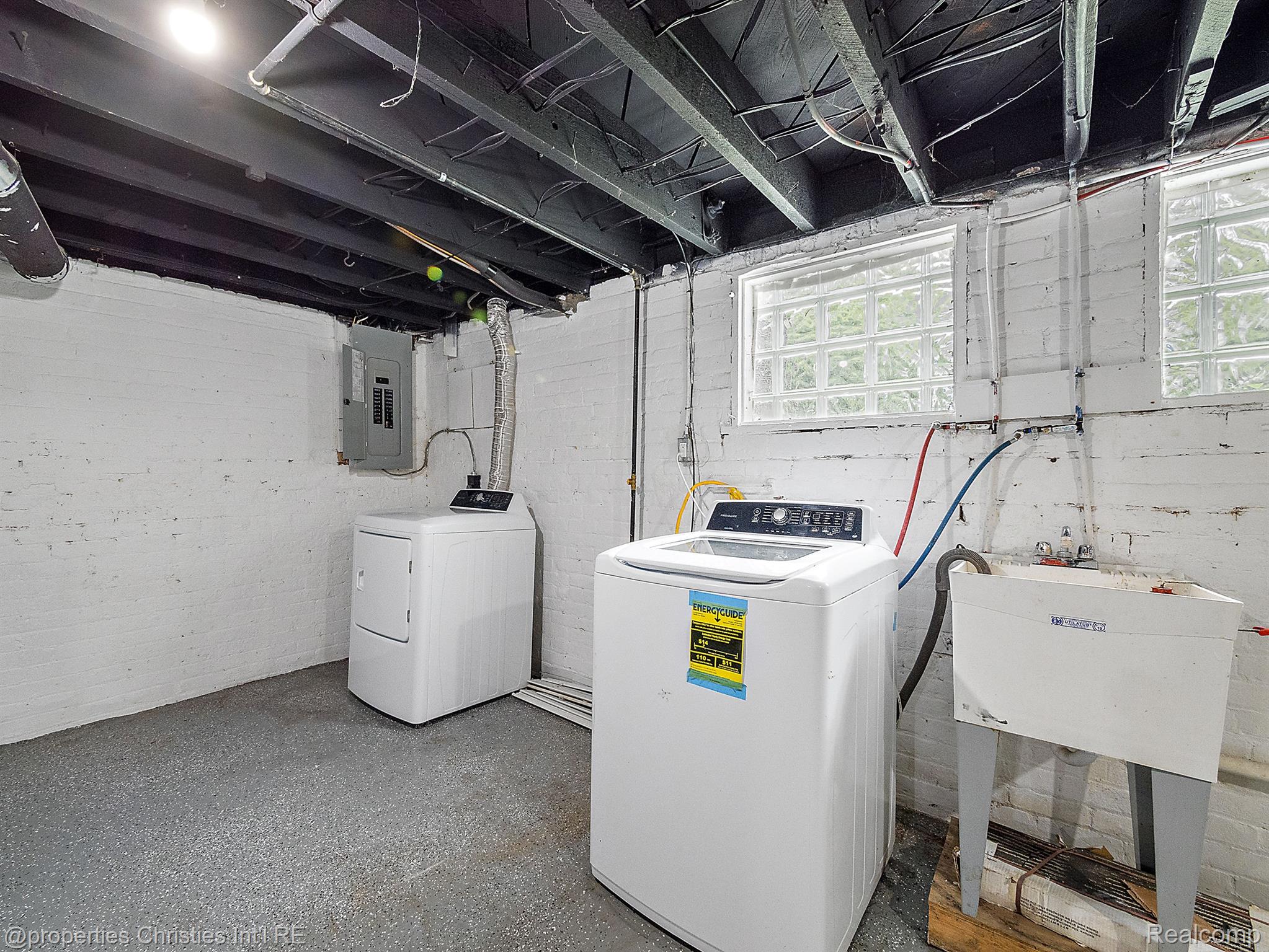 134 ENGLEWOOD Street