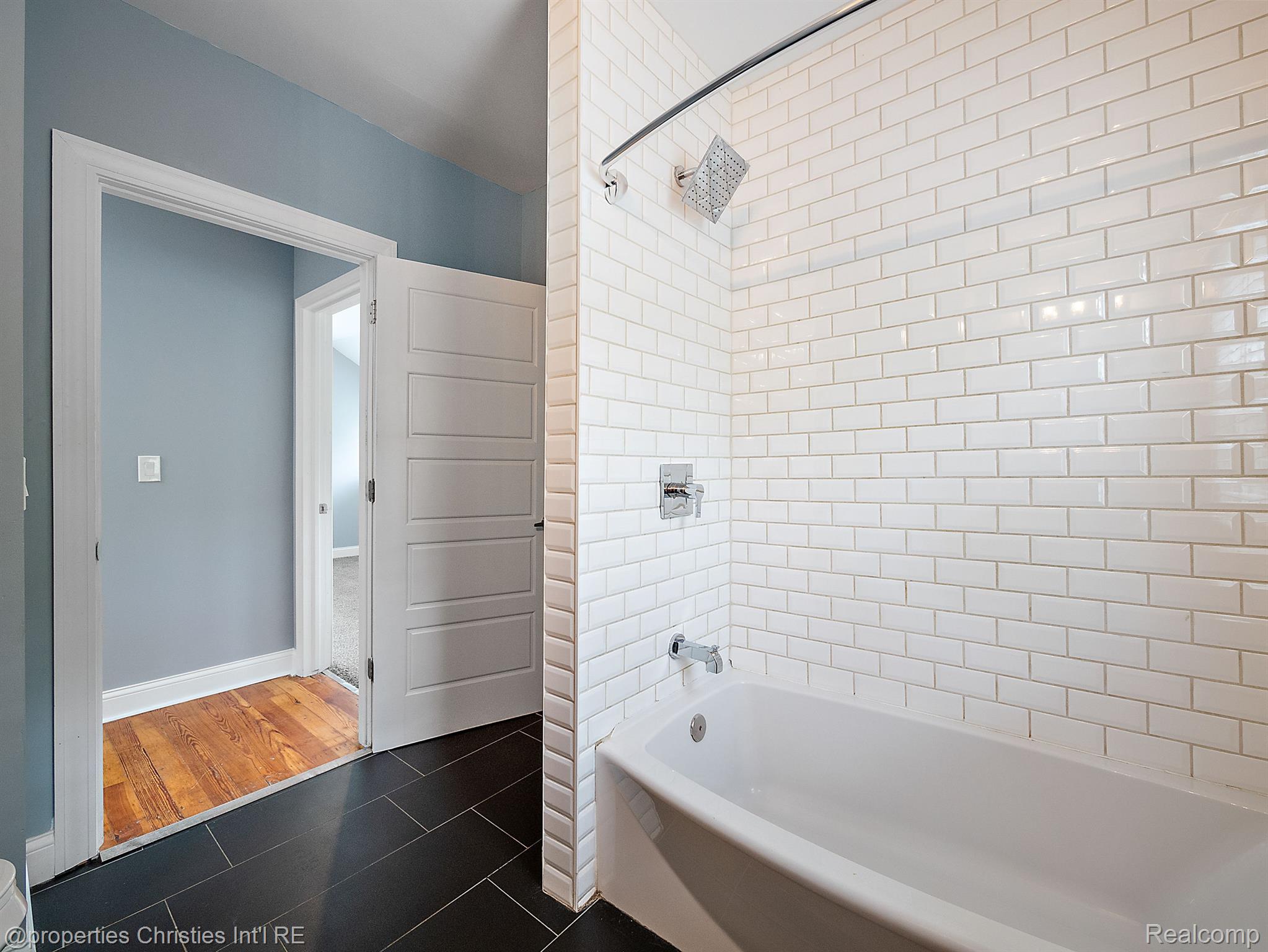 134 ENGLEWOOD Street