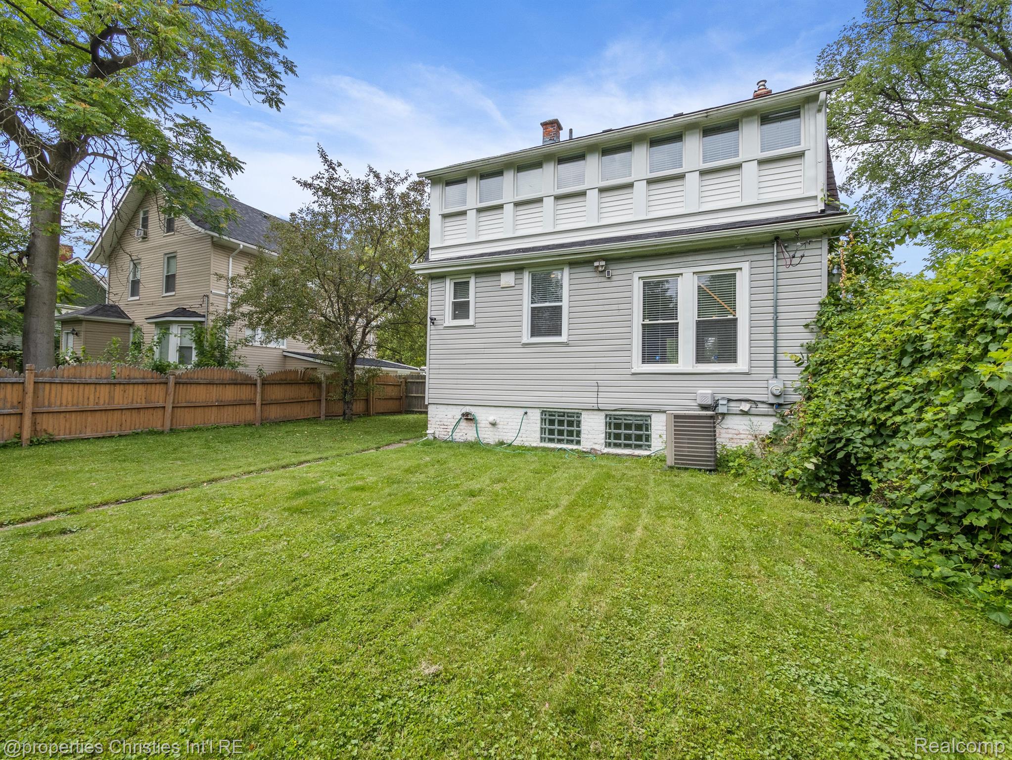 134 ENGLEWOOD Street