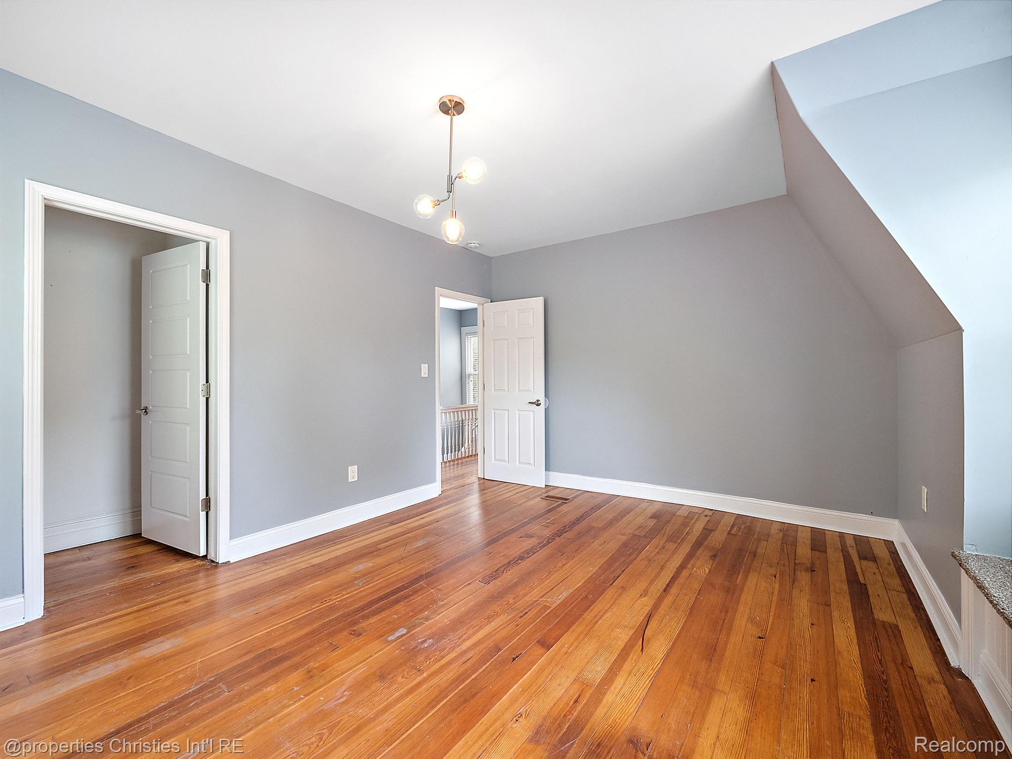 134 ENGLEWOOD Street