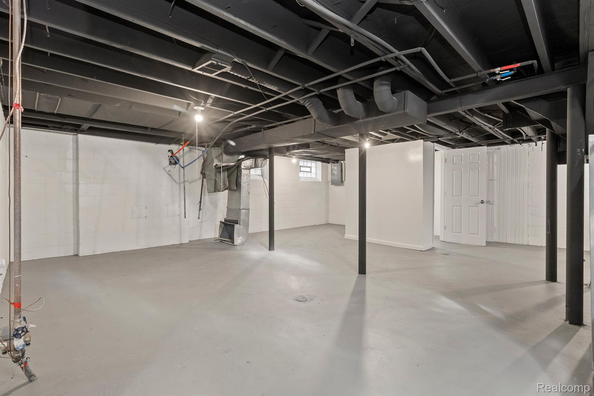 15832 WISCONSIN Street