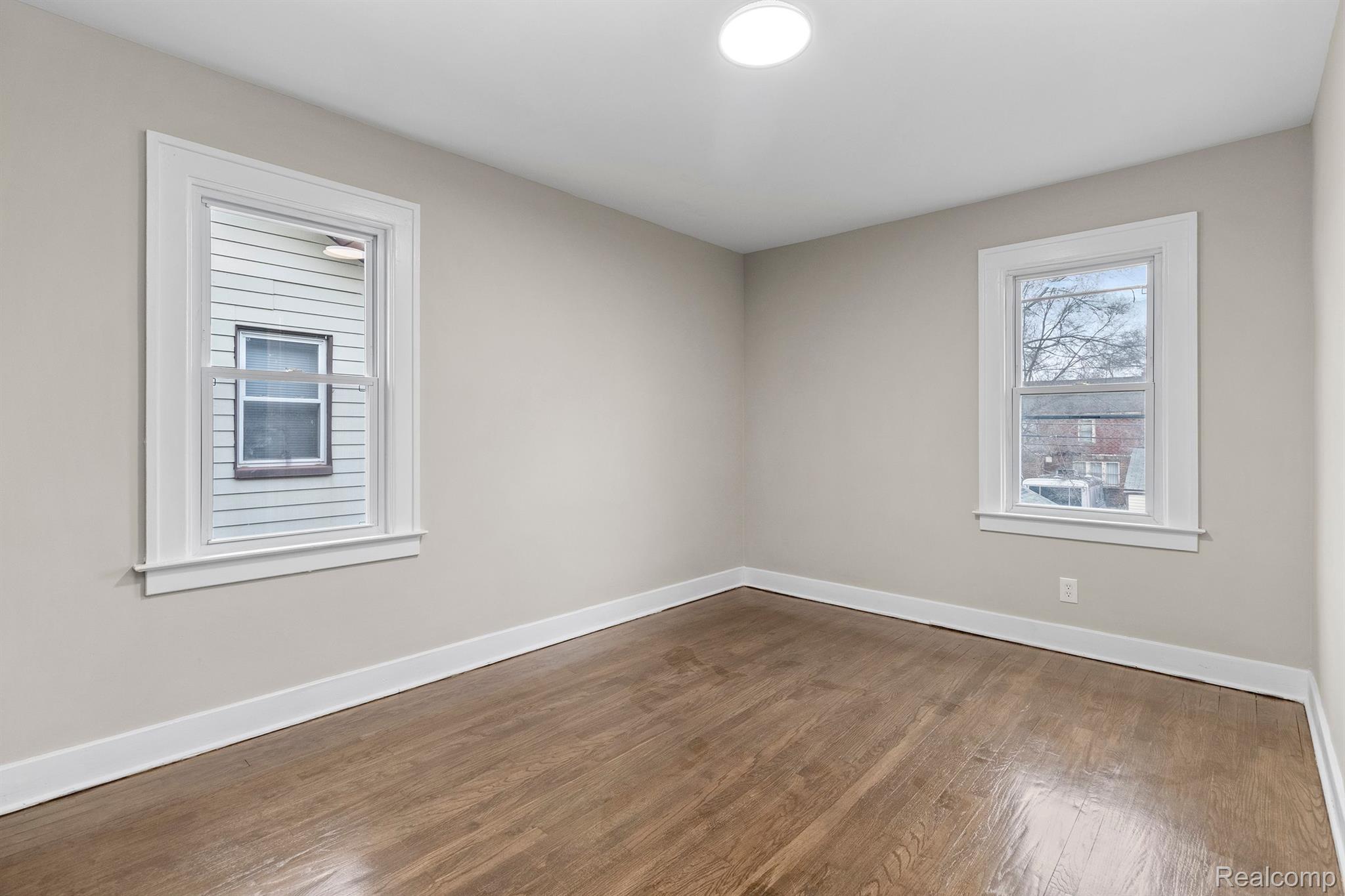 15832 WISCONSIN Street