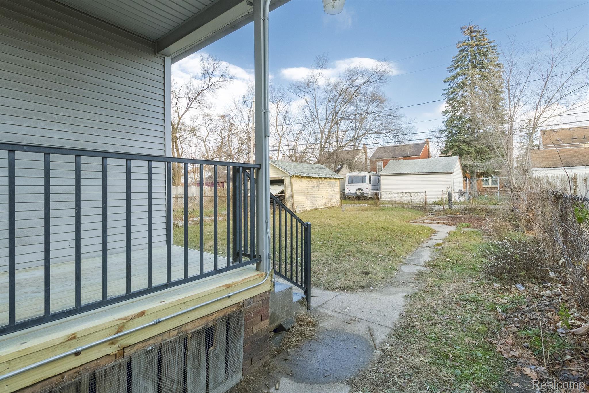 15832 WISCONSIN Street