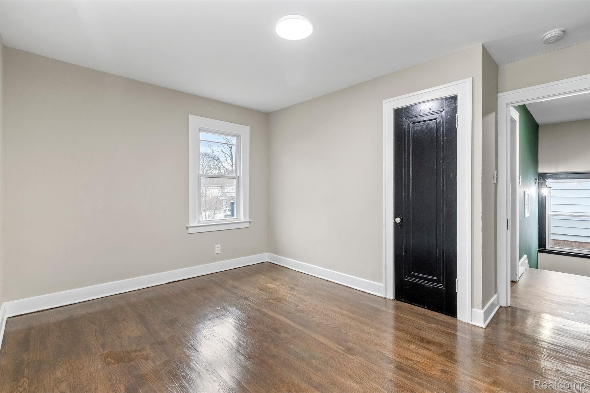 15832 WISCONSIN Street