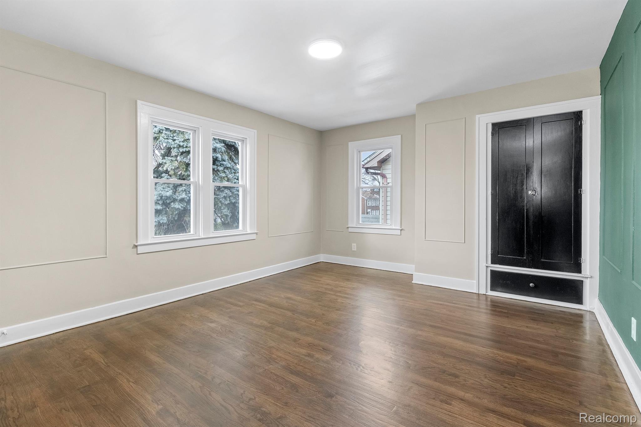 15832 WISCONSIN Street