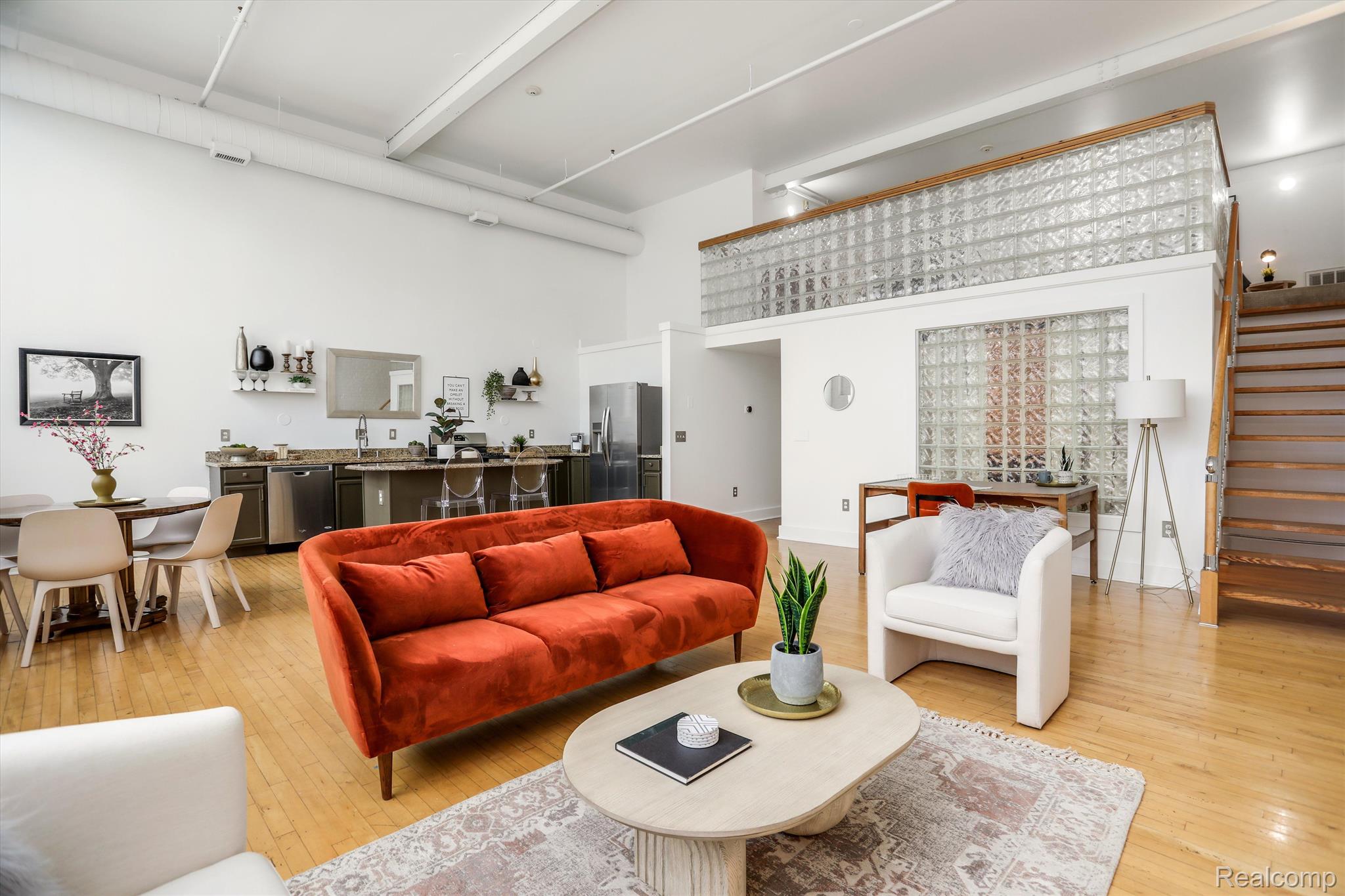 2843 E Grand Boulevard Unit: 4