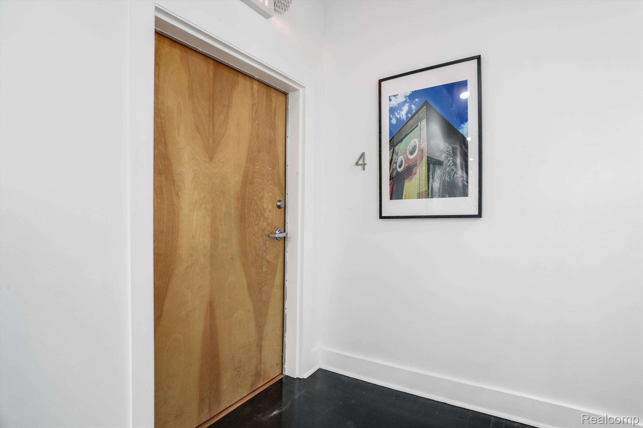 2843 E Grand Boulevard Unit: 4