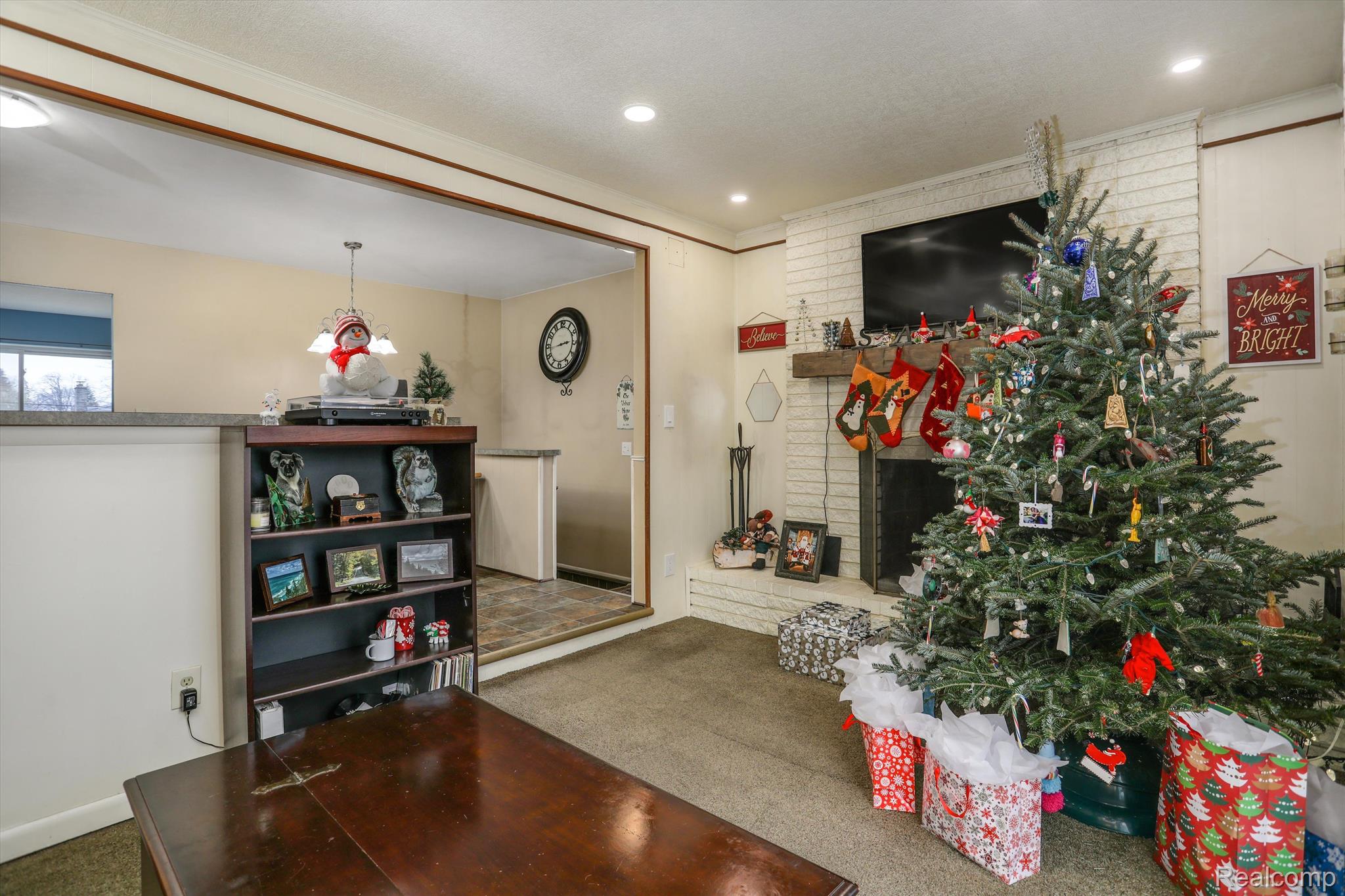 27353 Pleasant Drive