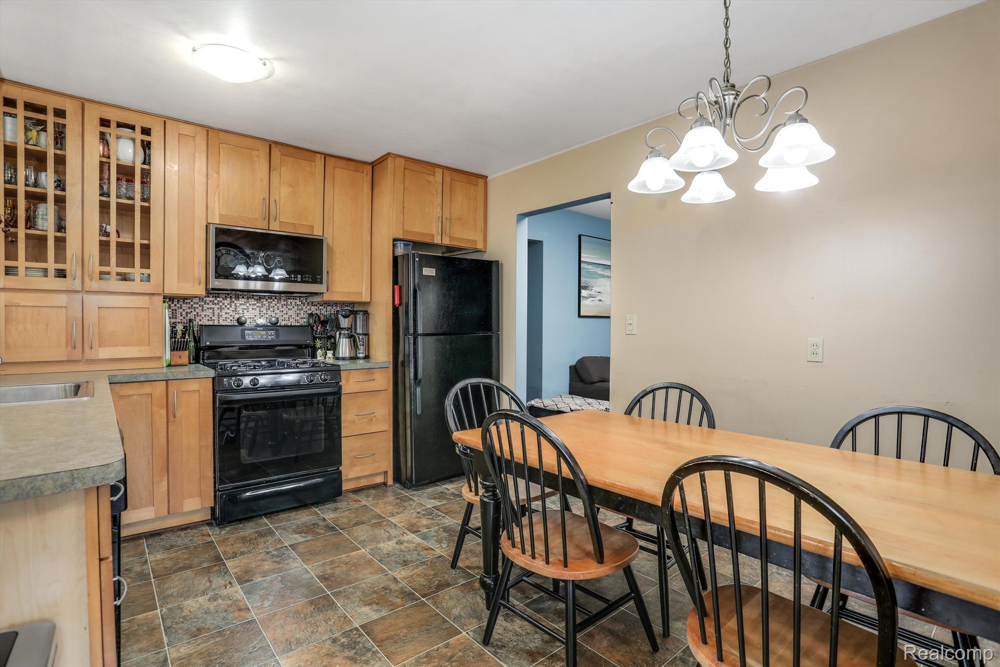 27353 Pleasant Drive