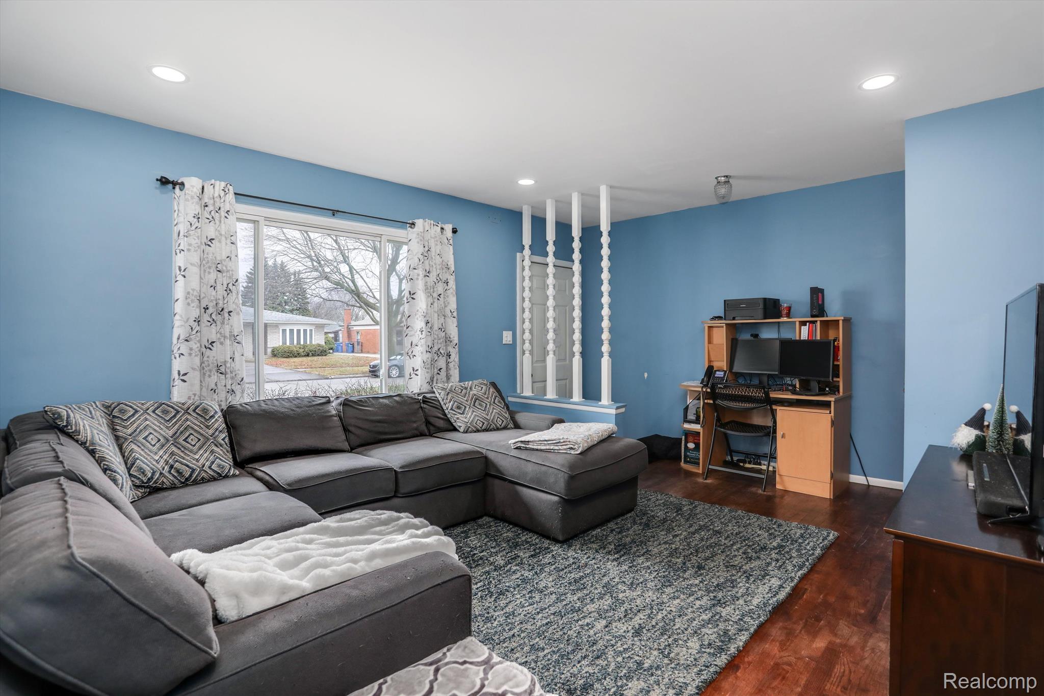 27353 Pleasant Drive