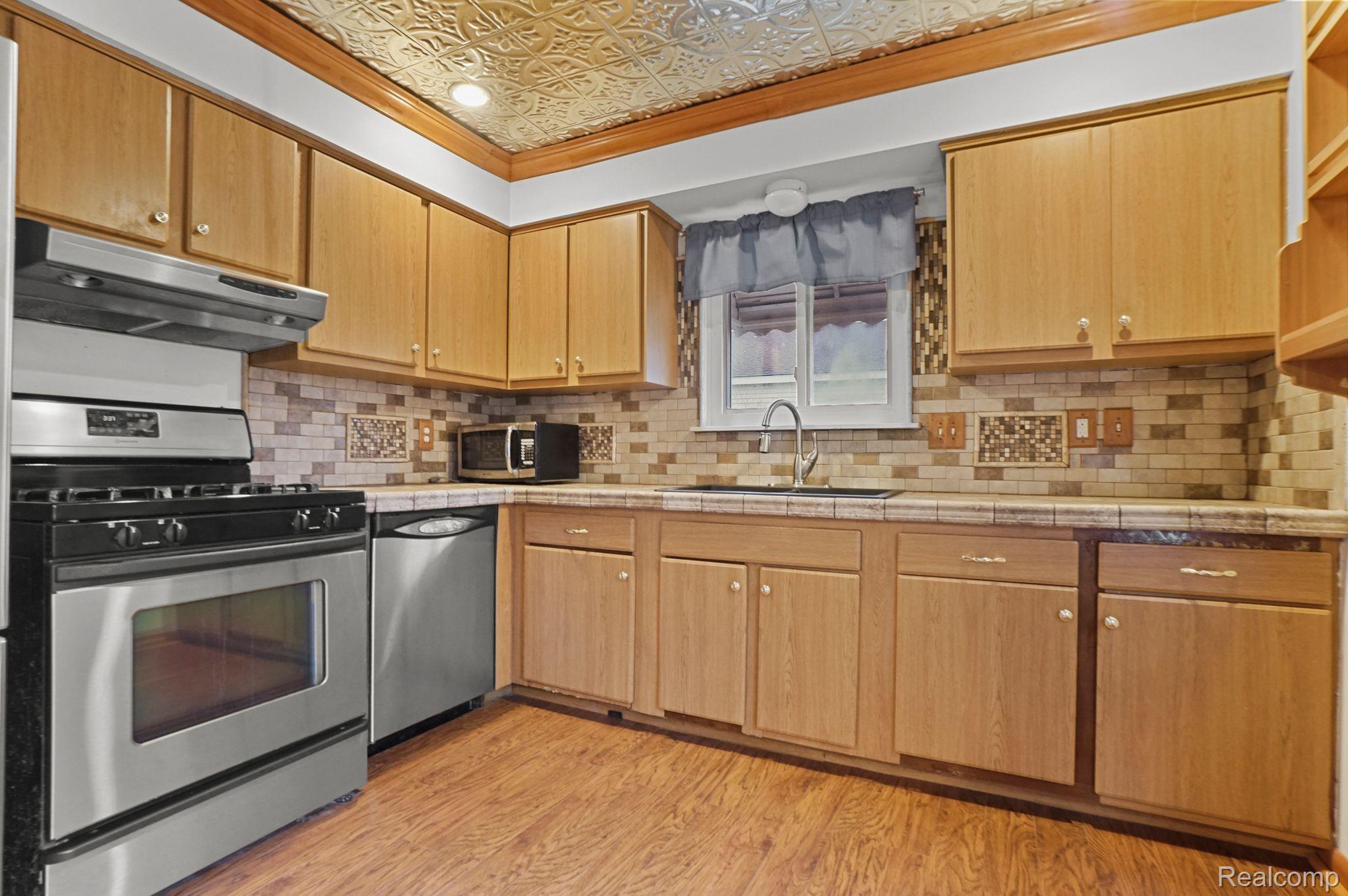 34660 BRIDGEMAN Street