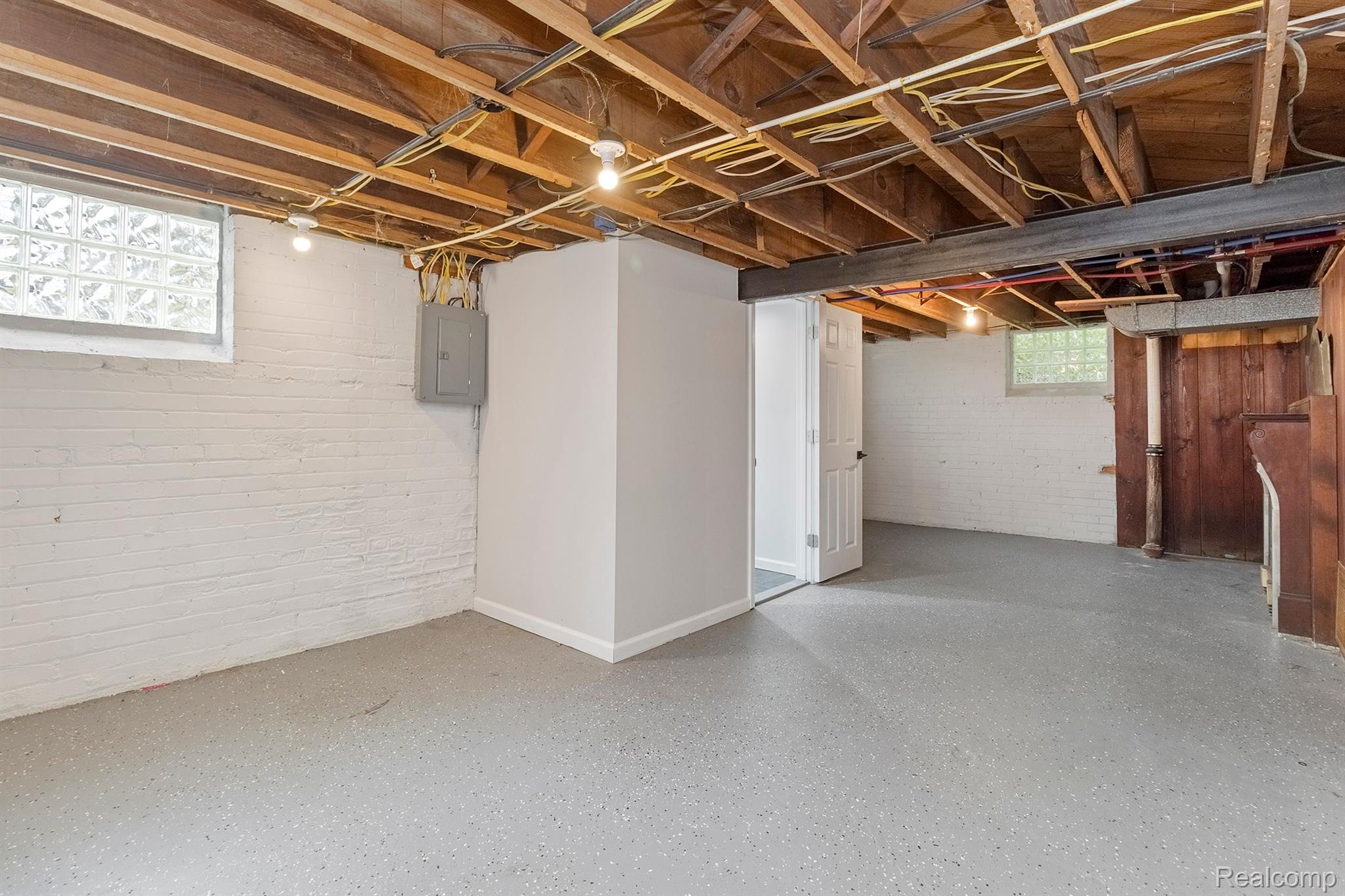 13011 WILSHIRE Drive