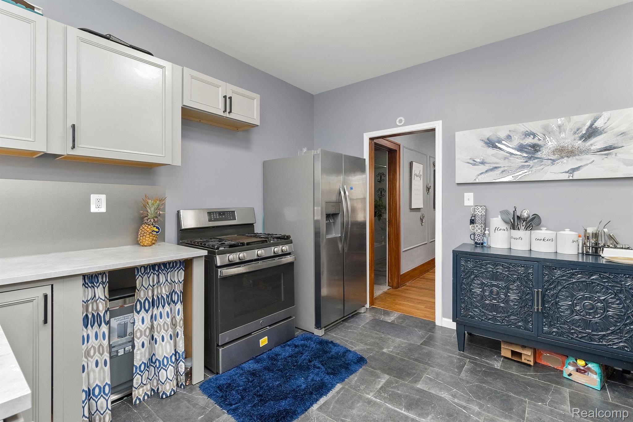 13011 WILSHIRE Drive