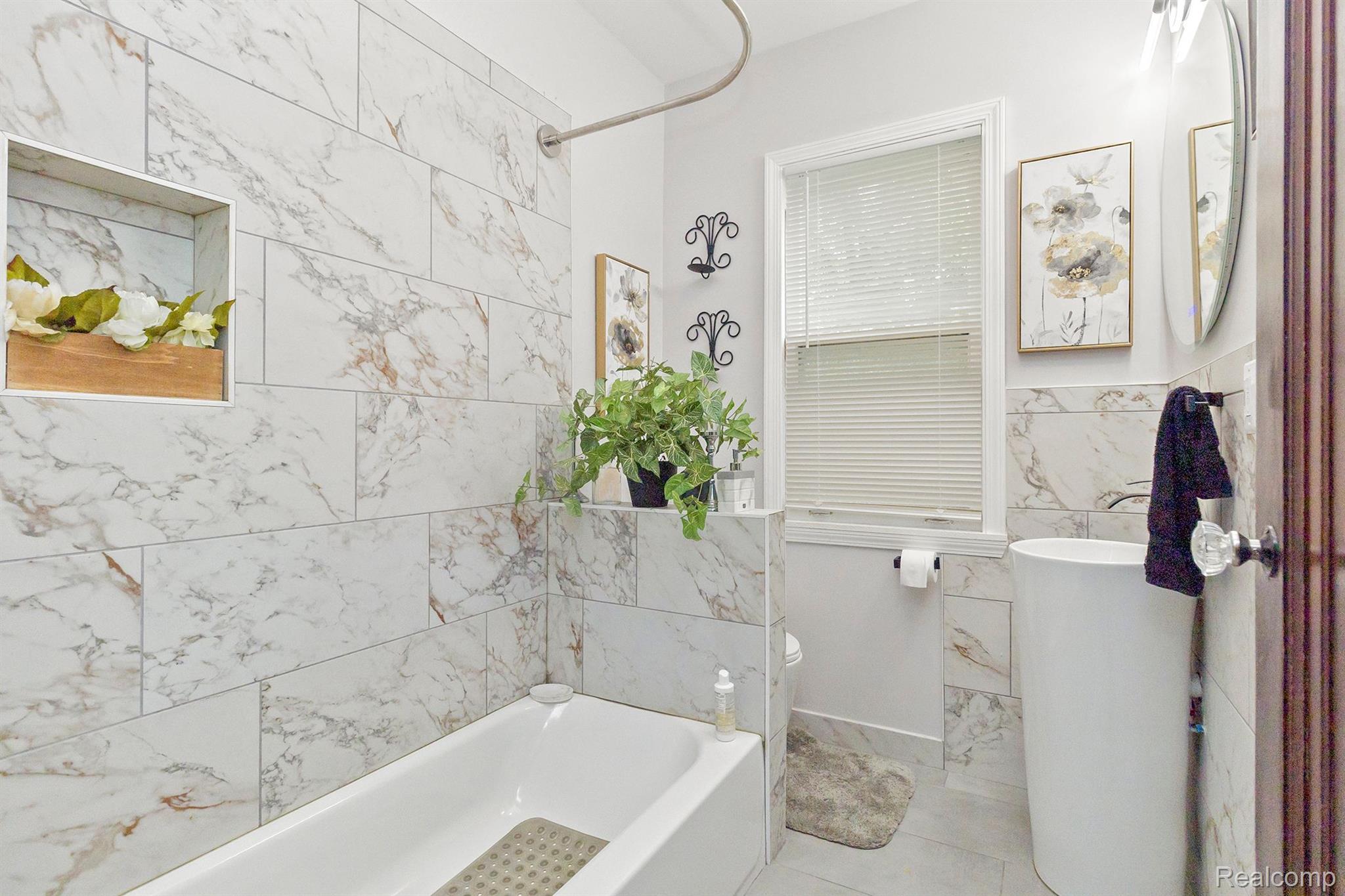 13011 WILSHIRE Drive