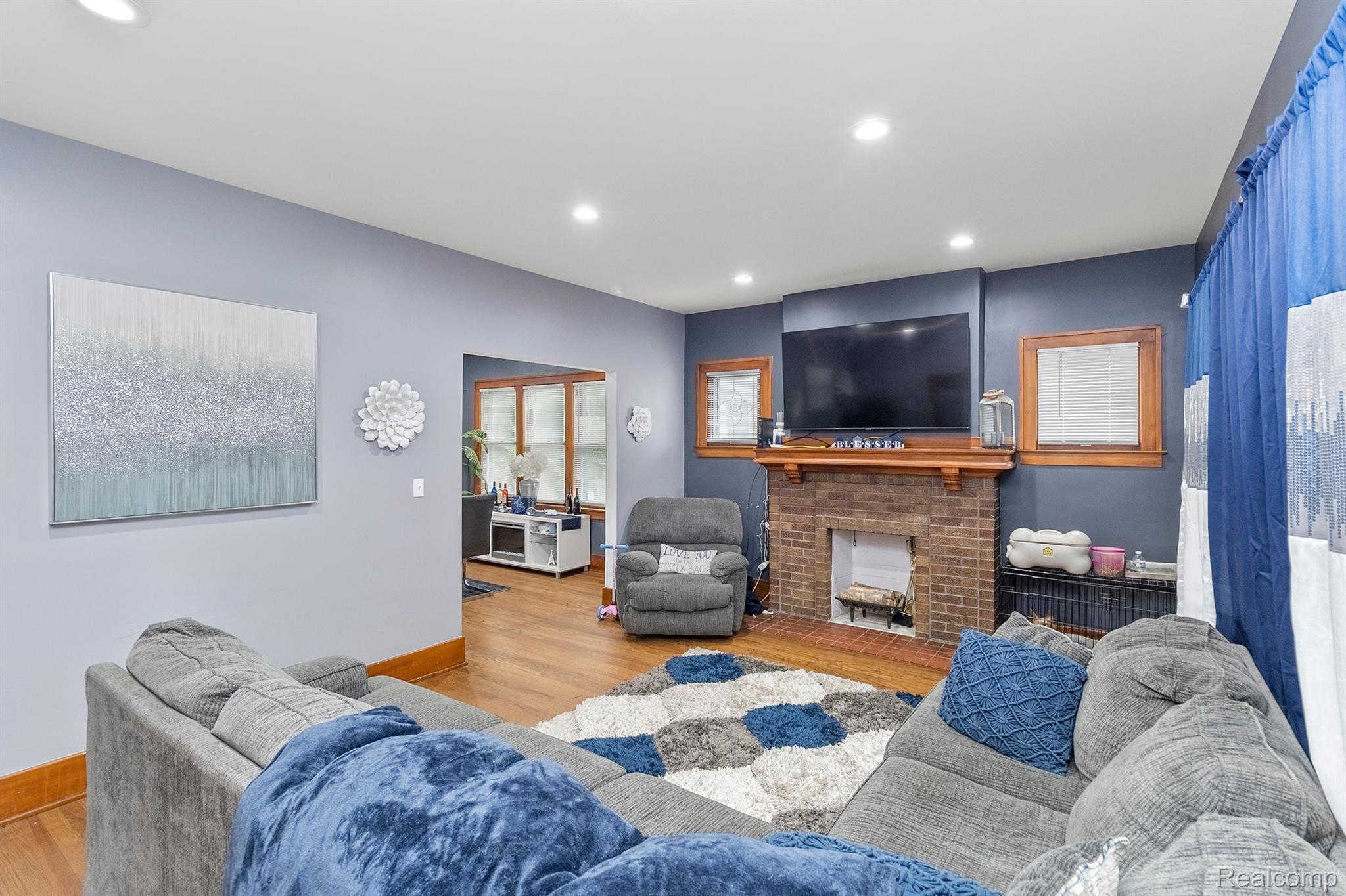 13011 WILSHIRE Drive