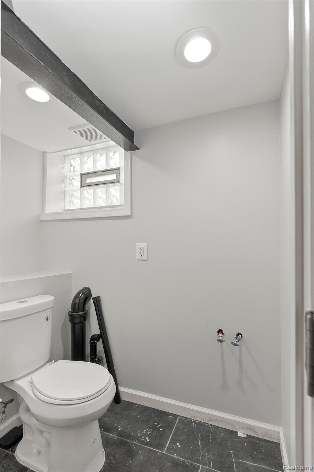 13011 WILSHIRE Drive