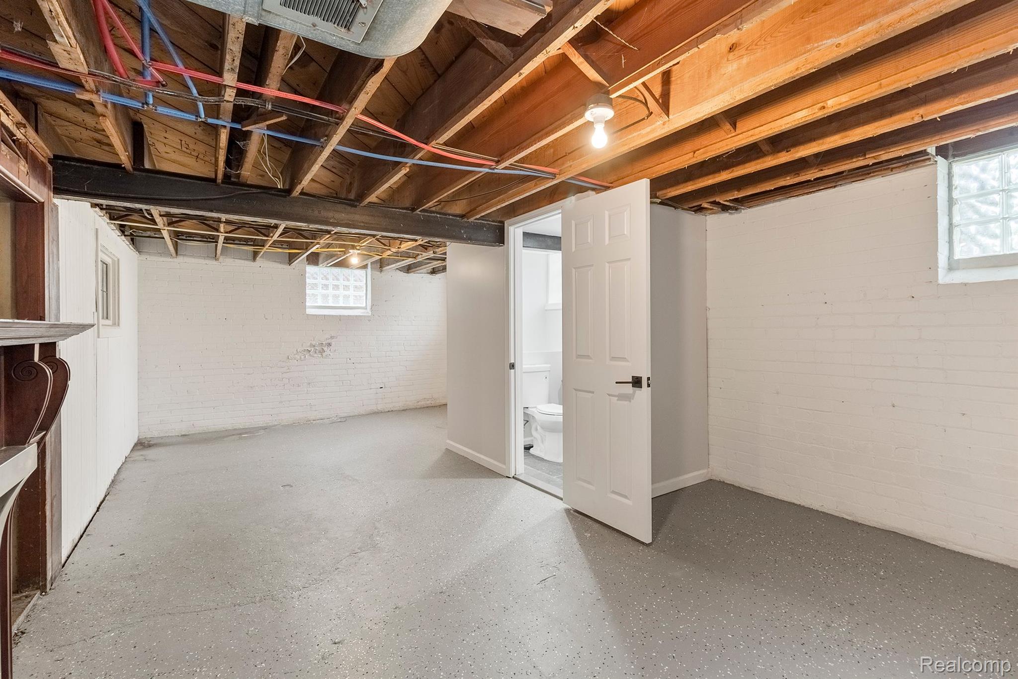 13011 WILSHIRE Drive