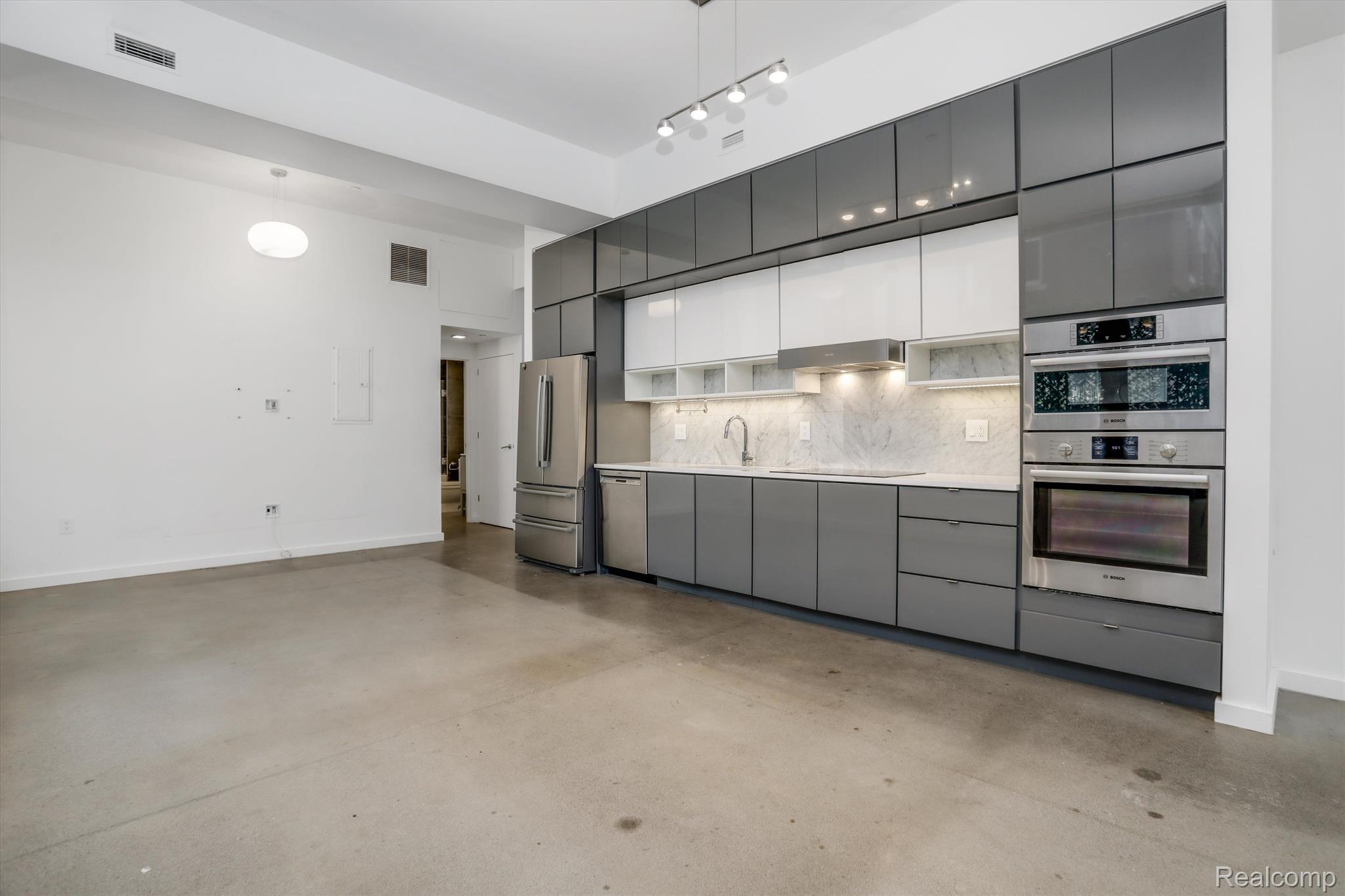 1454 Townsend Street Unit: 105