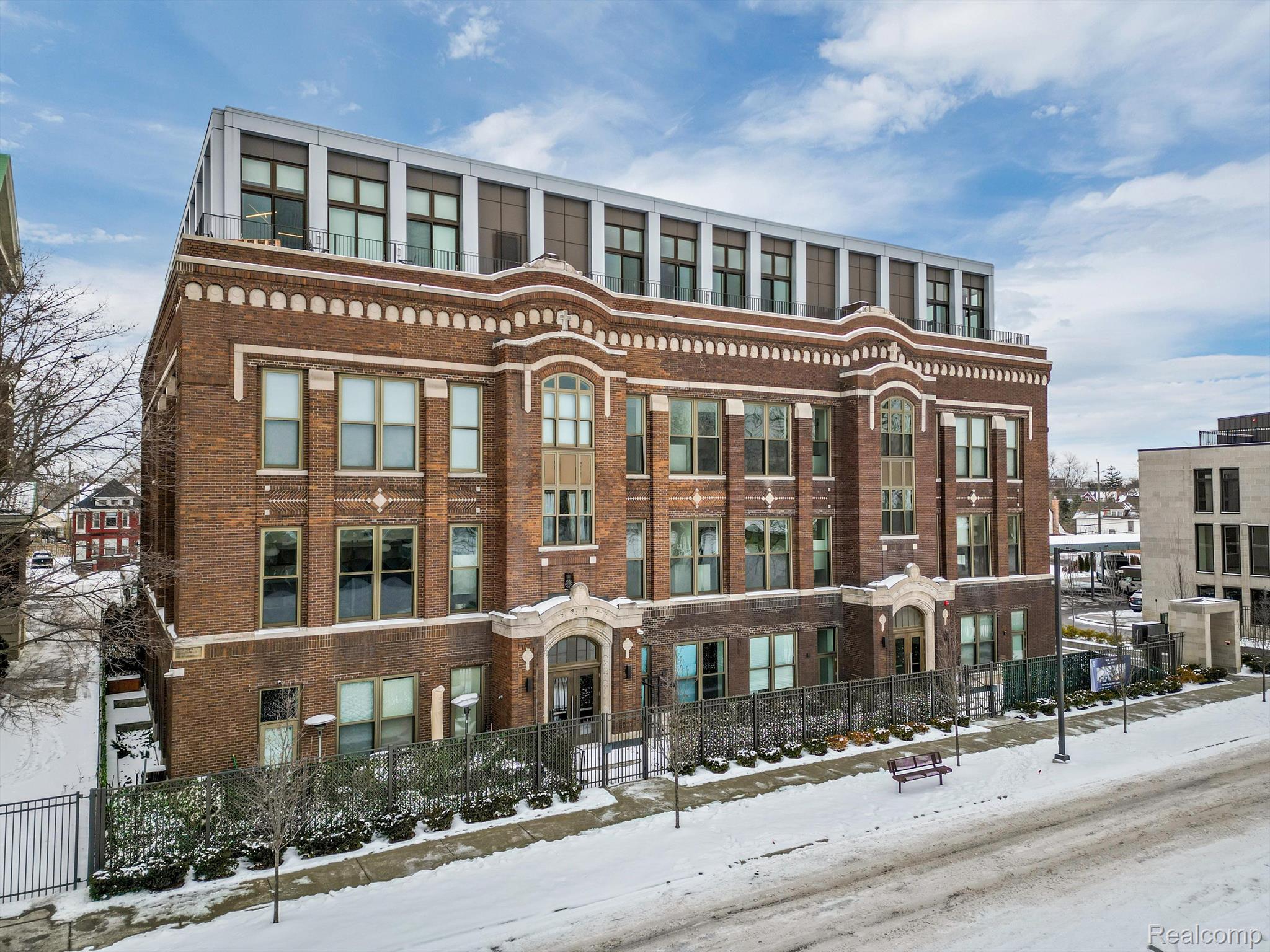 1454 Townsend Street Unit: 105