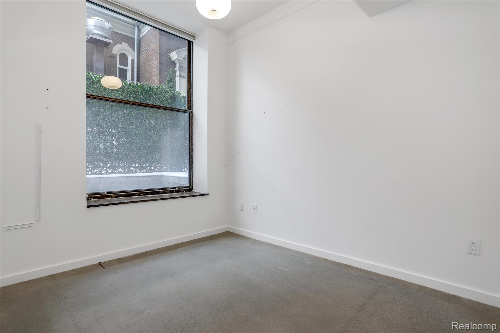 1454 Townsend Street Unit: 105