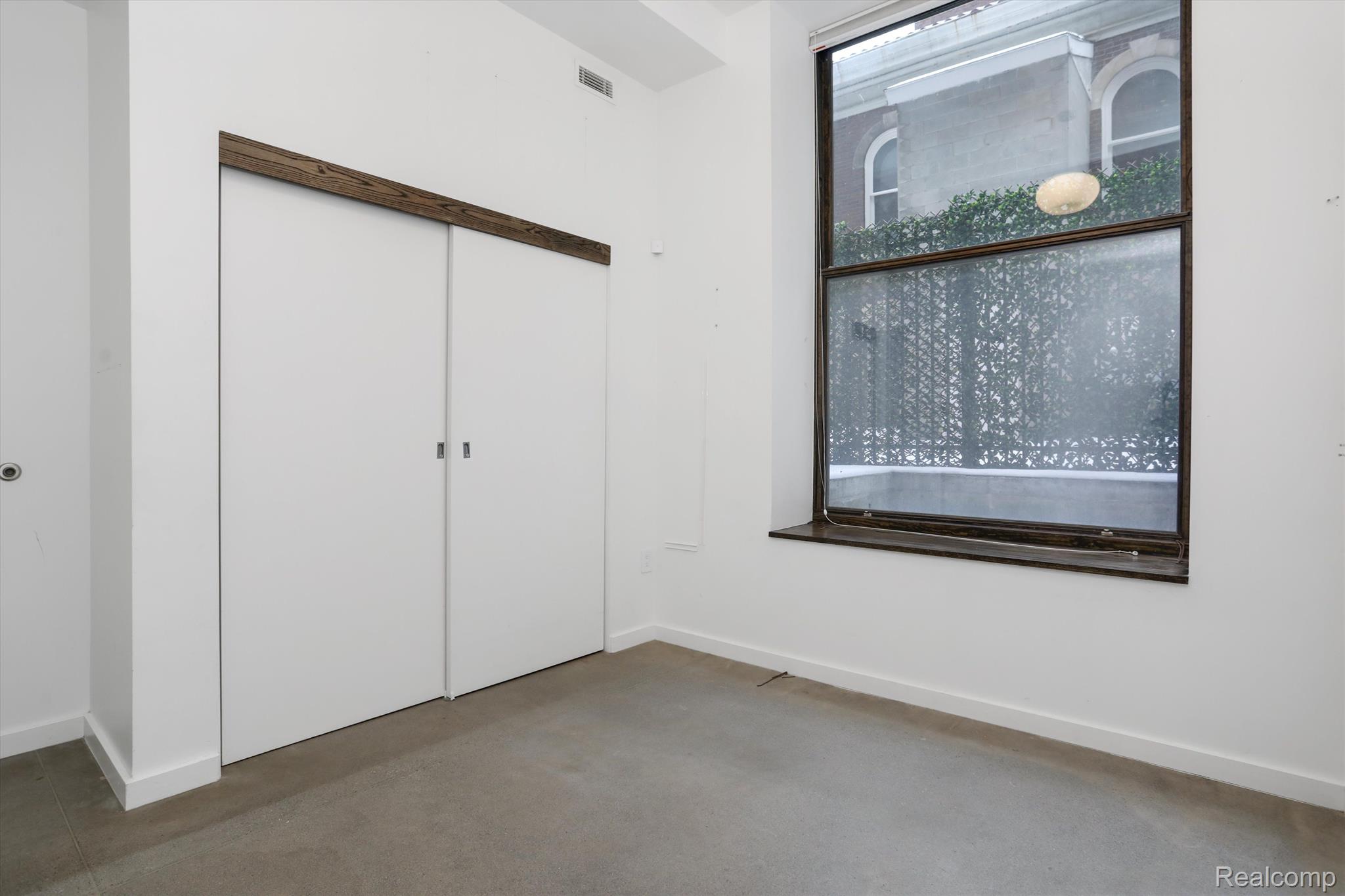 1454 Townsend Street Unit: 105