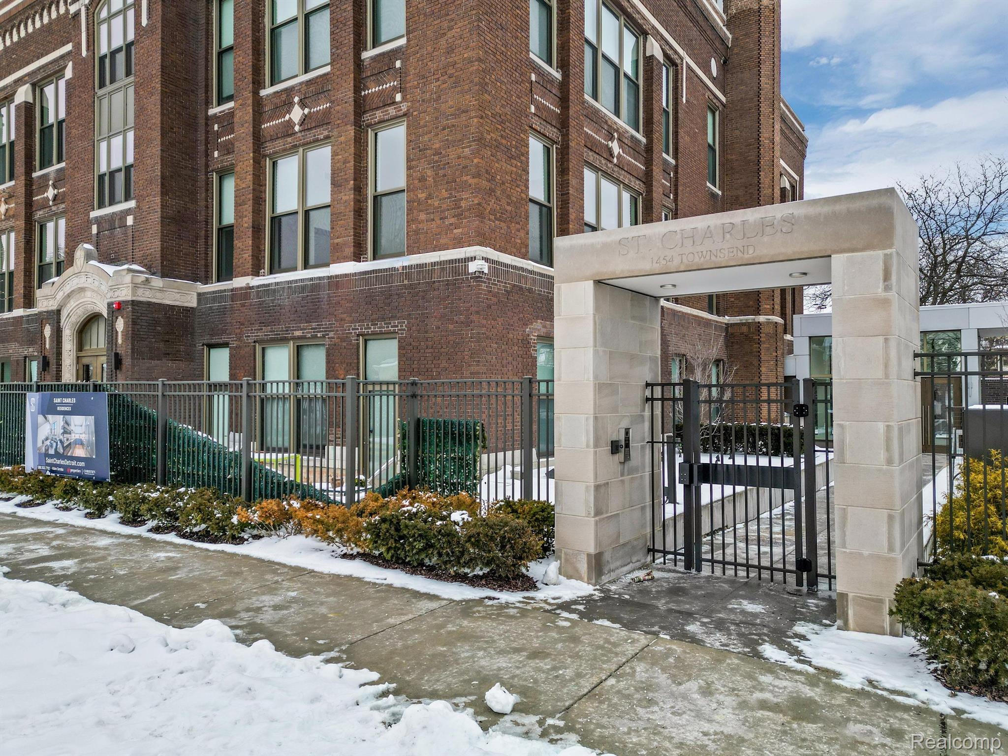 1454 Townsend Street Unit: 105