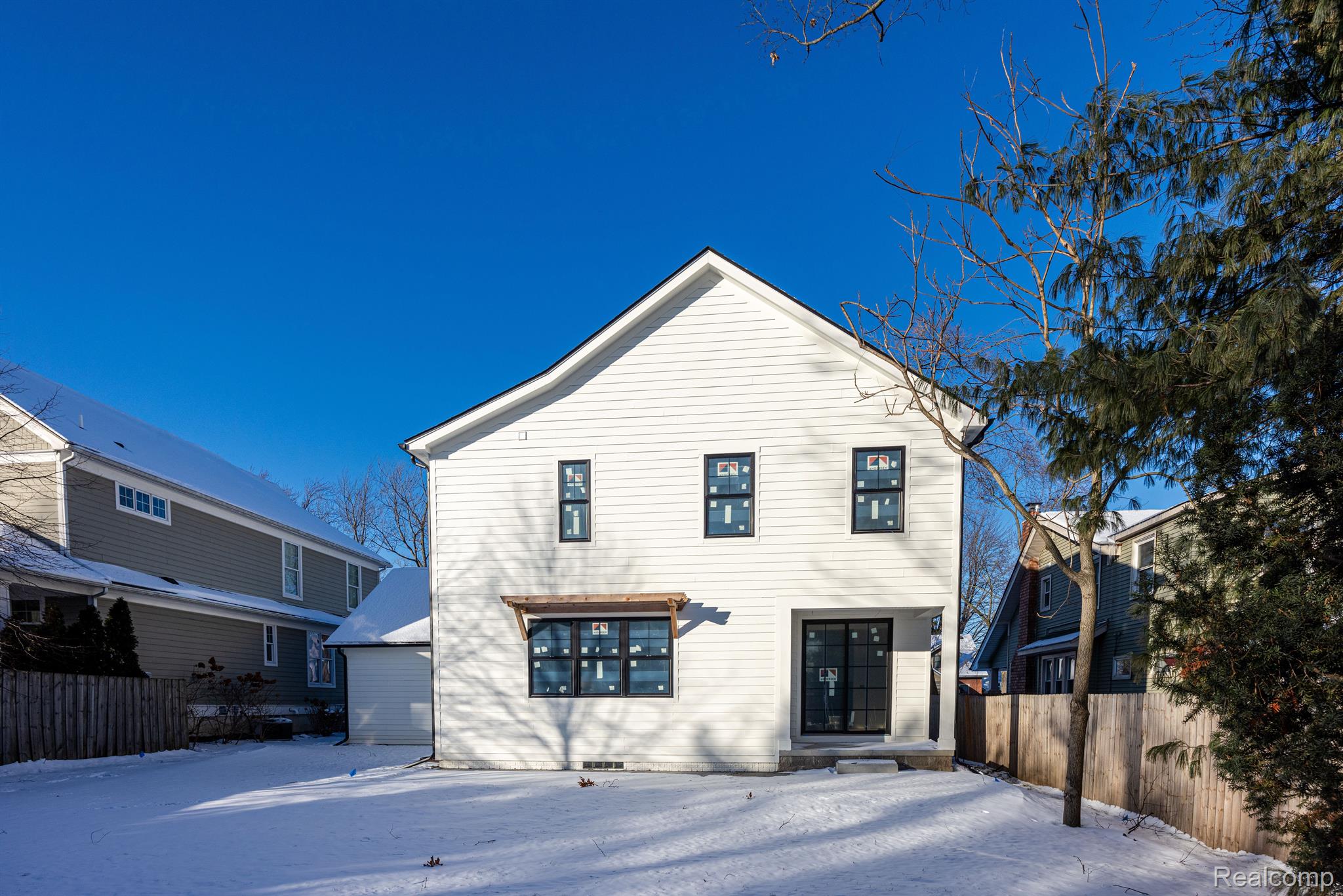 214 FOREST Avenue