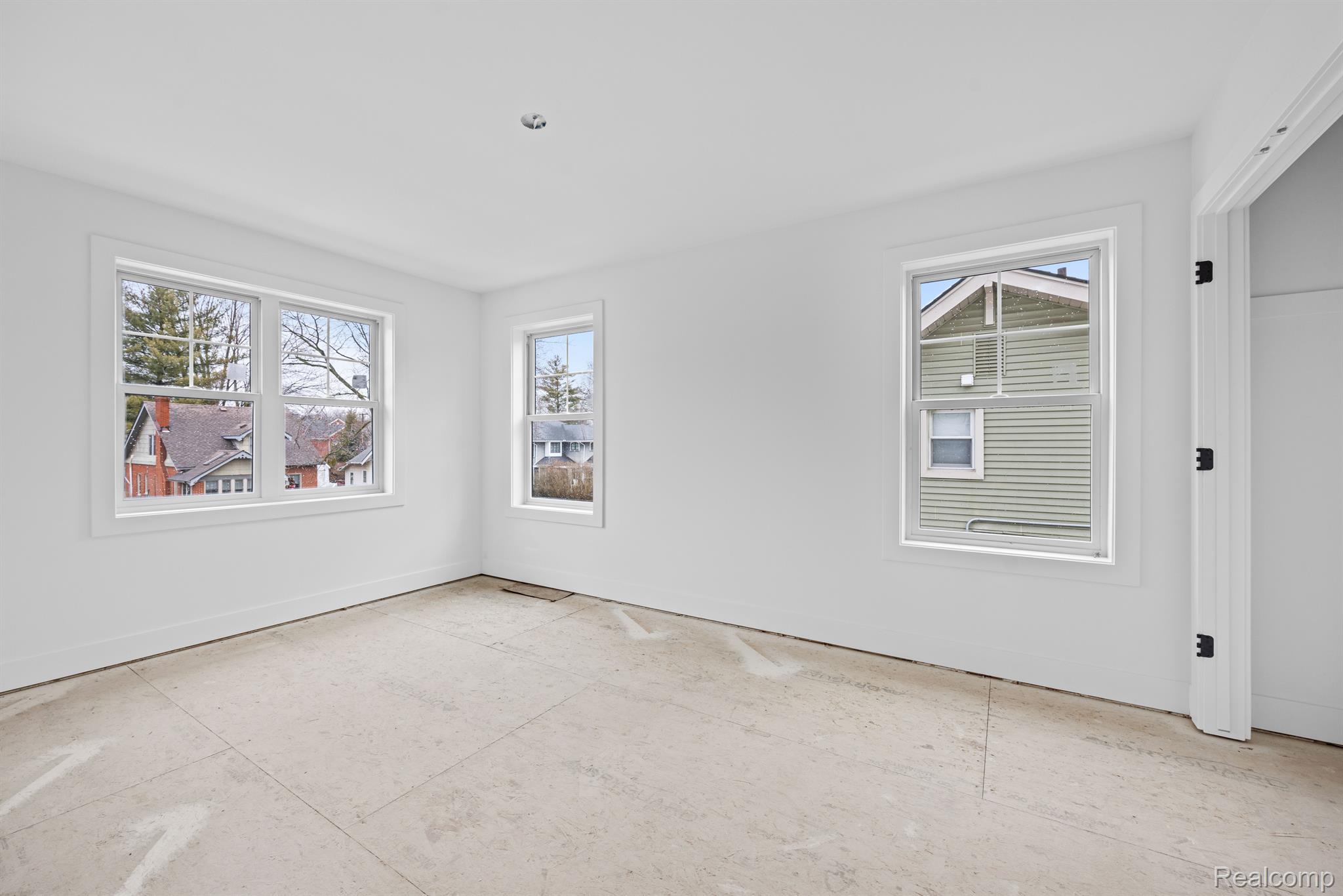 214 FOREST Avenue