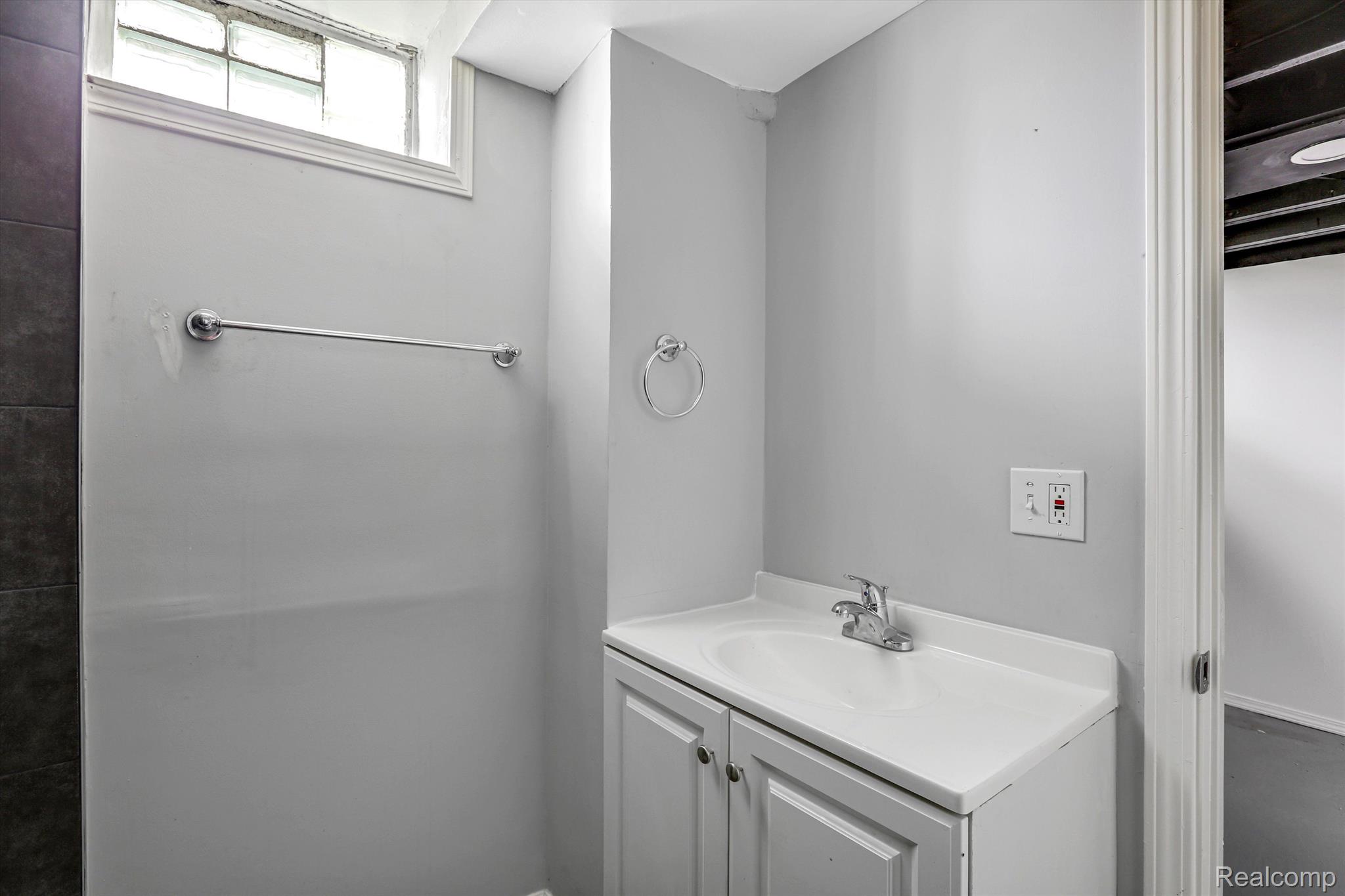 4350 DEVONSHIRE Road