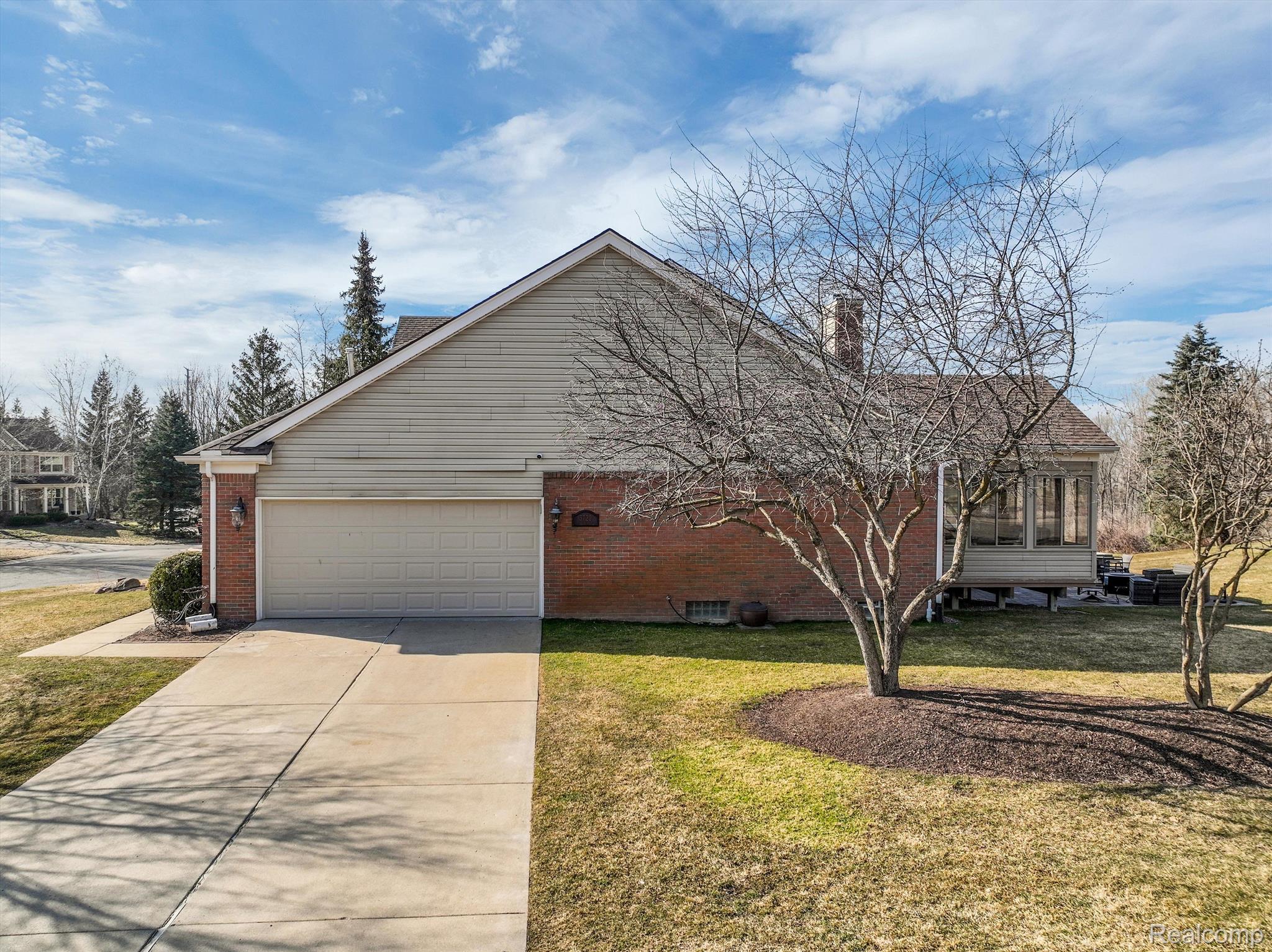 3720 Sunnyside Court