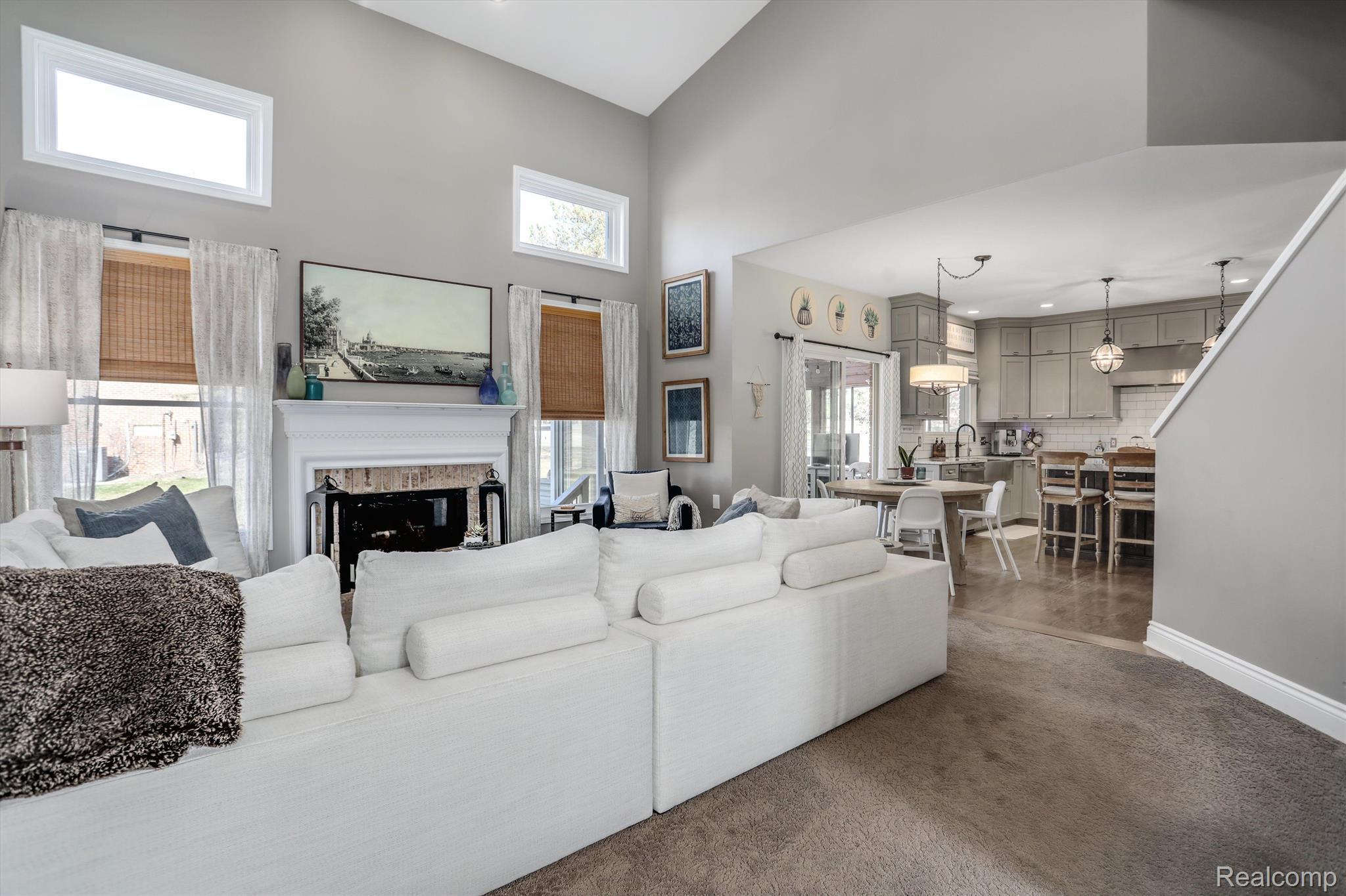 3720 Sunnyside Court