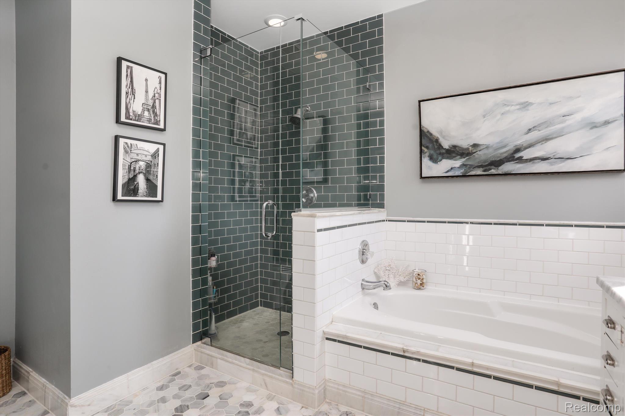 3720 Sunnyside Court