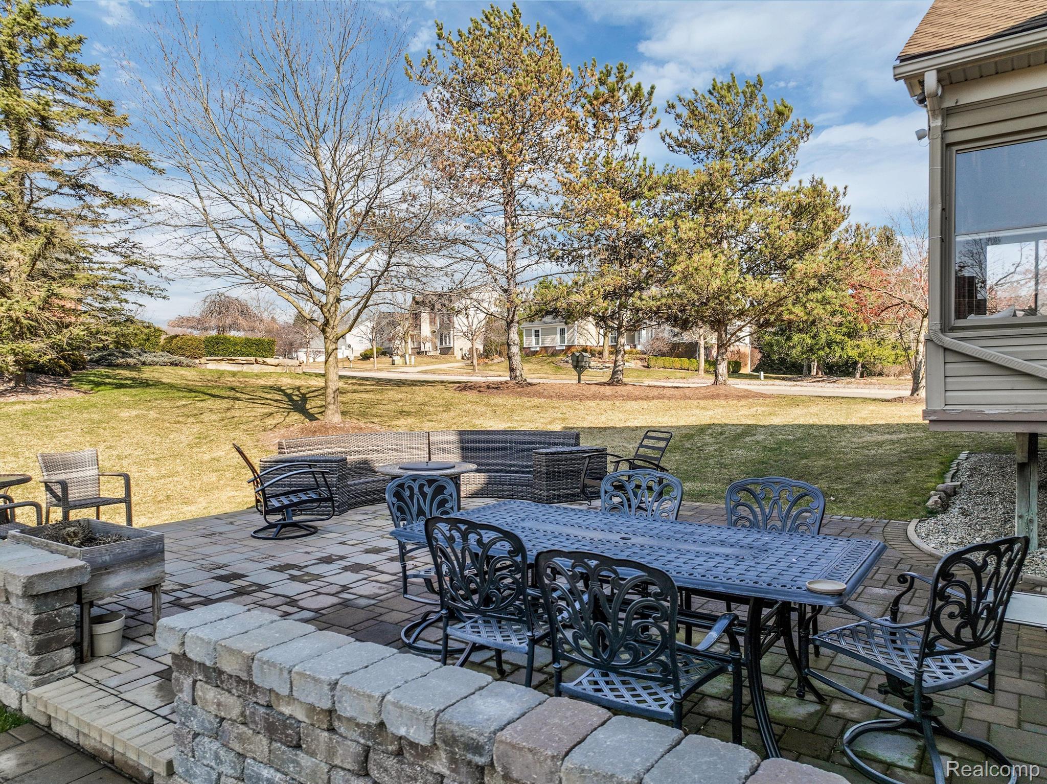 3720 Sunnyside Court