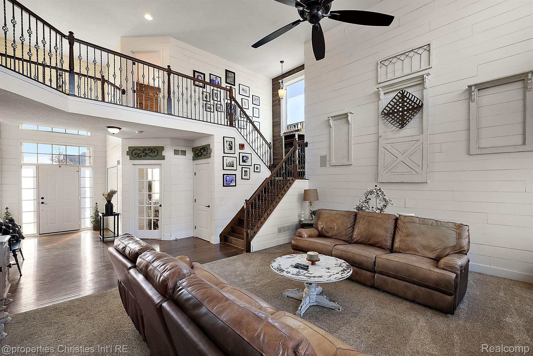 52860 WILLOWBROOK Drive