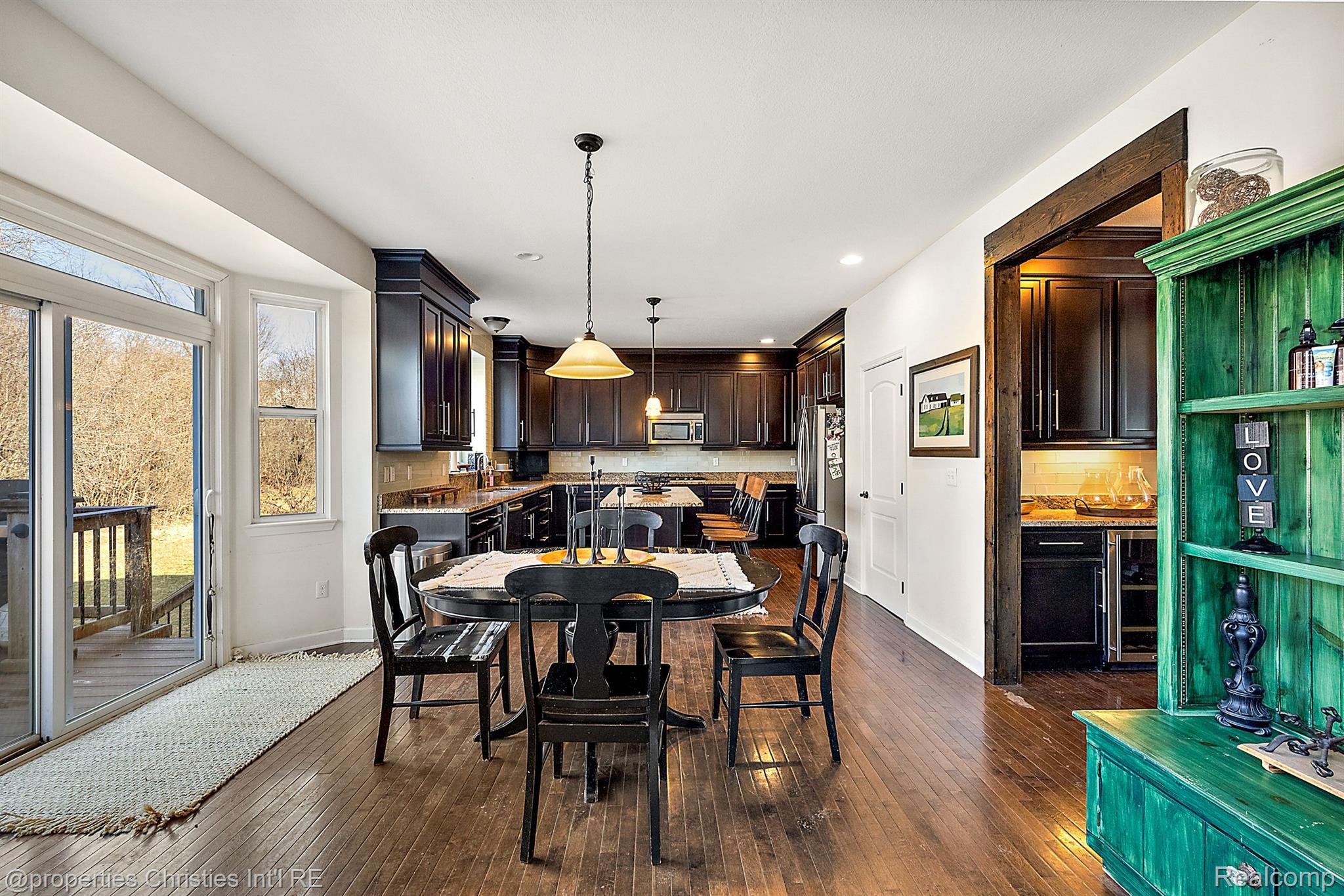 52860 WILLOWBROOK Drive