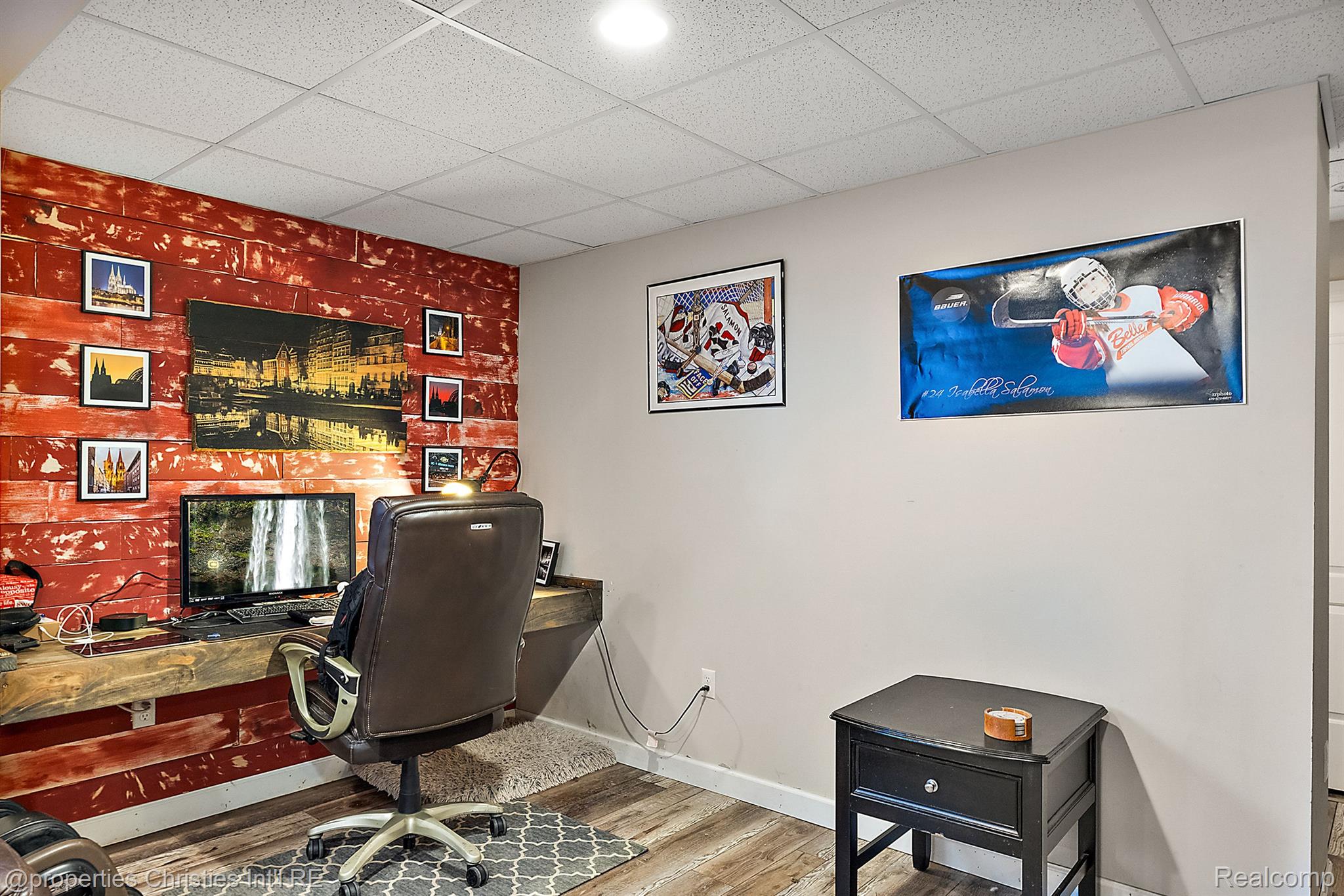 52860 WILLOWBROOK Drive