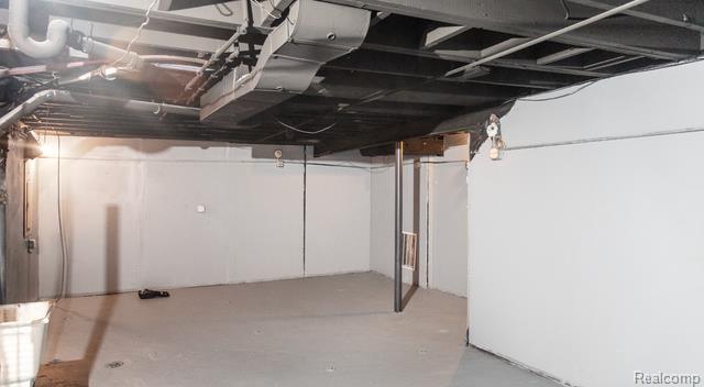 19901 HUBBELL Street